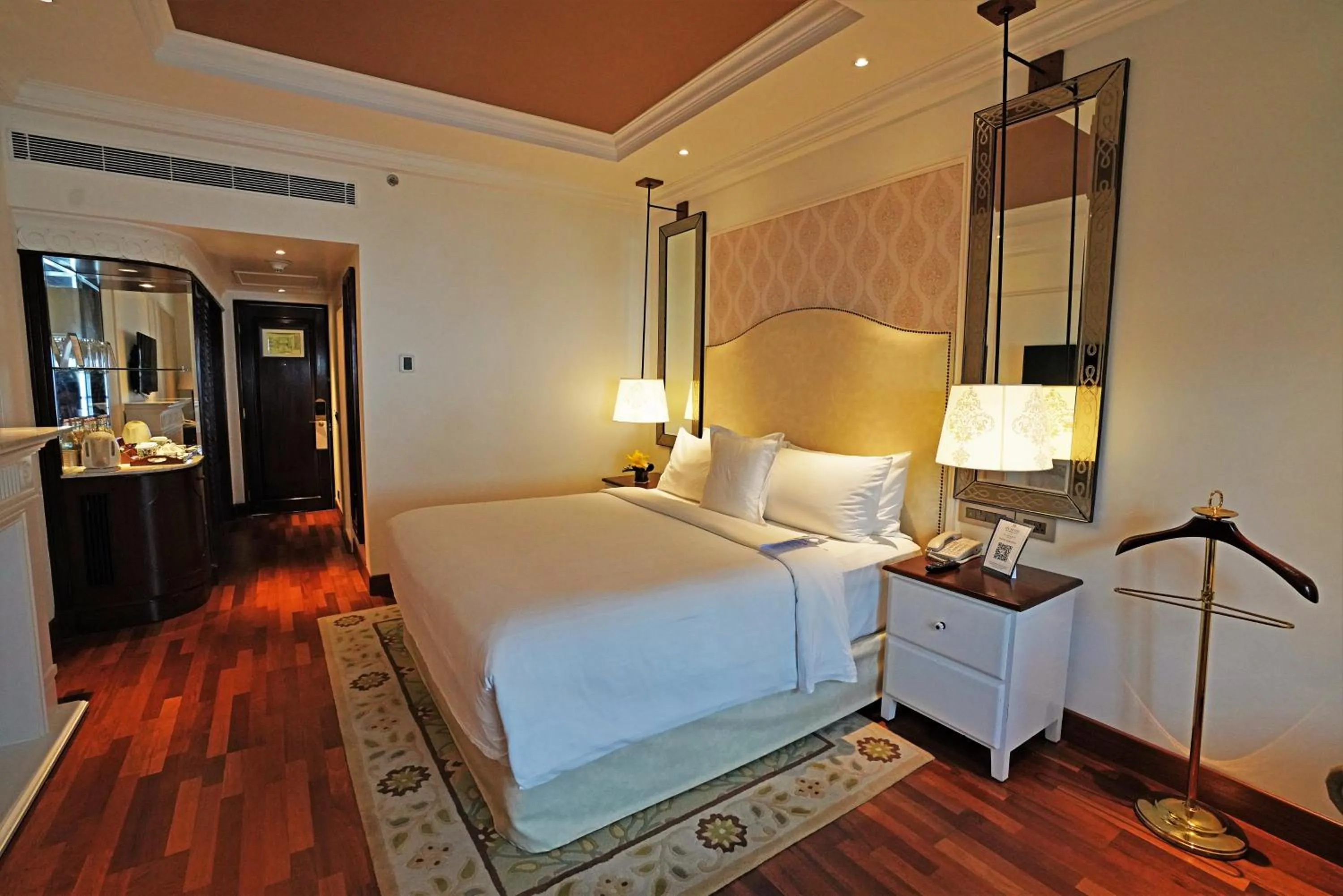 Bed in ITC Windsor, a Luxury Collection Hotel, Bengaluru