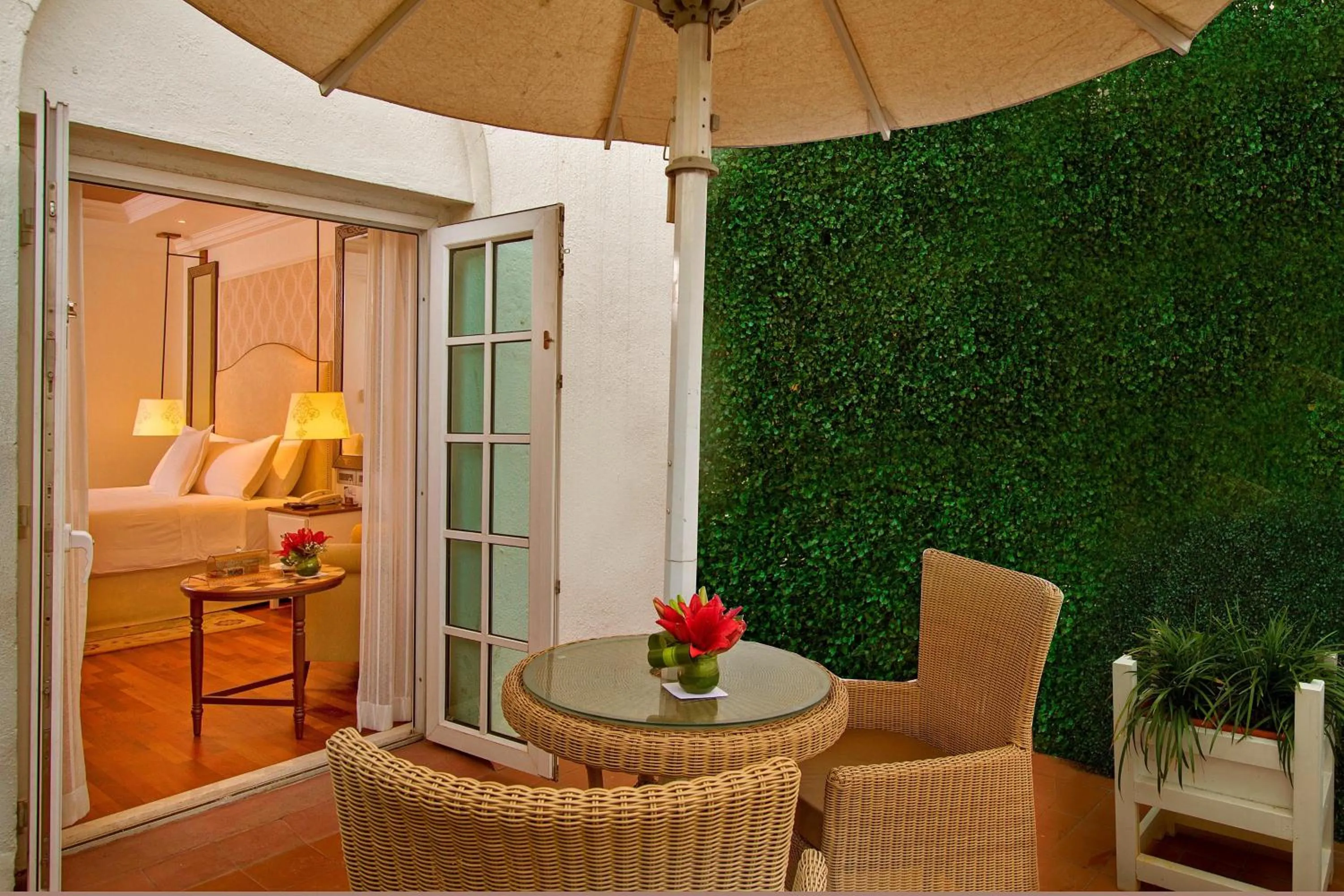 Photo of the whole room in ITC Windsor, a Luxury Collection Hotel, Bengaluru