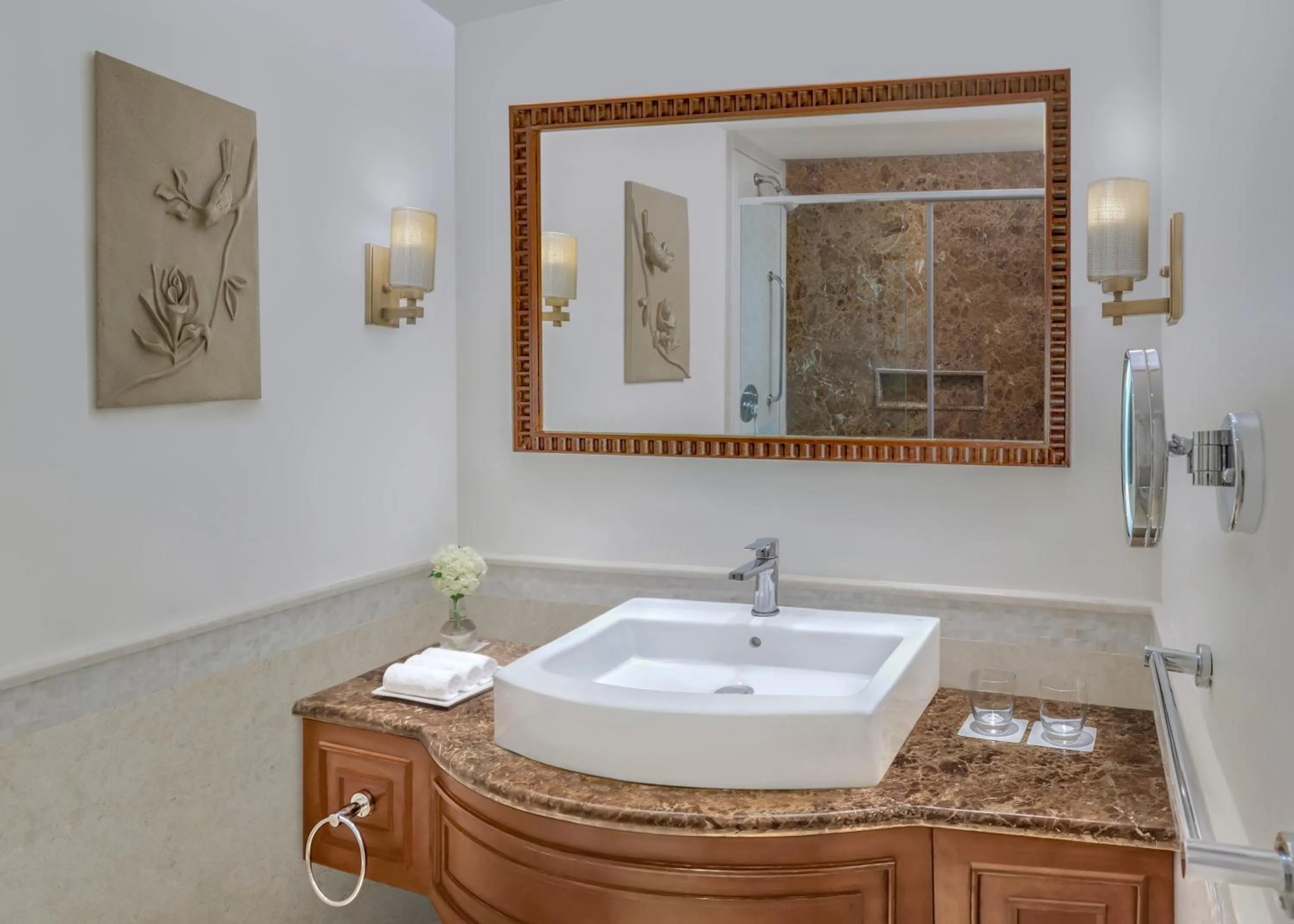 Bathroom in ITC Windsor, a Luxury Collection Hotel, Bengaluru