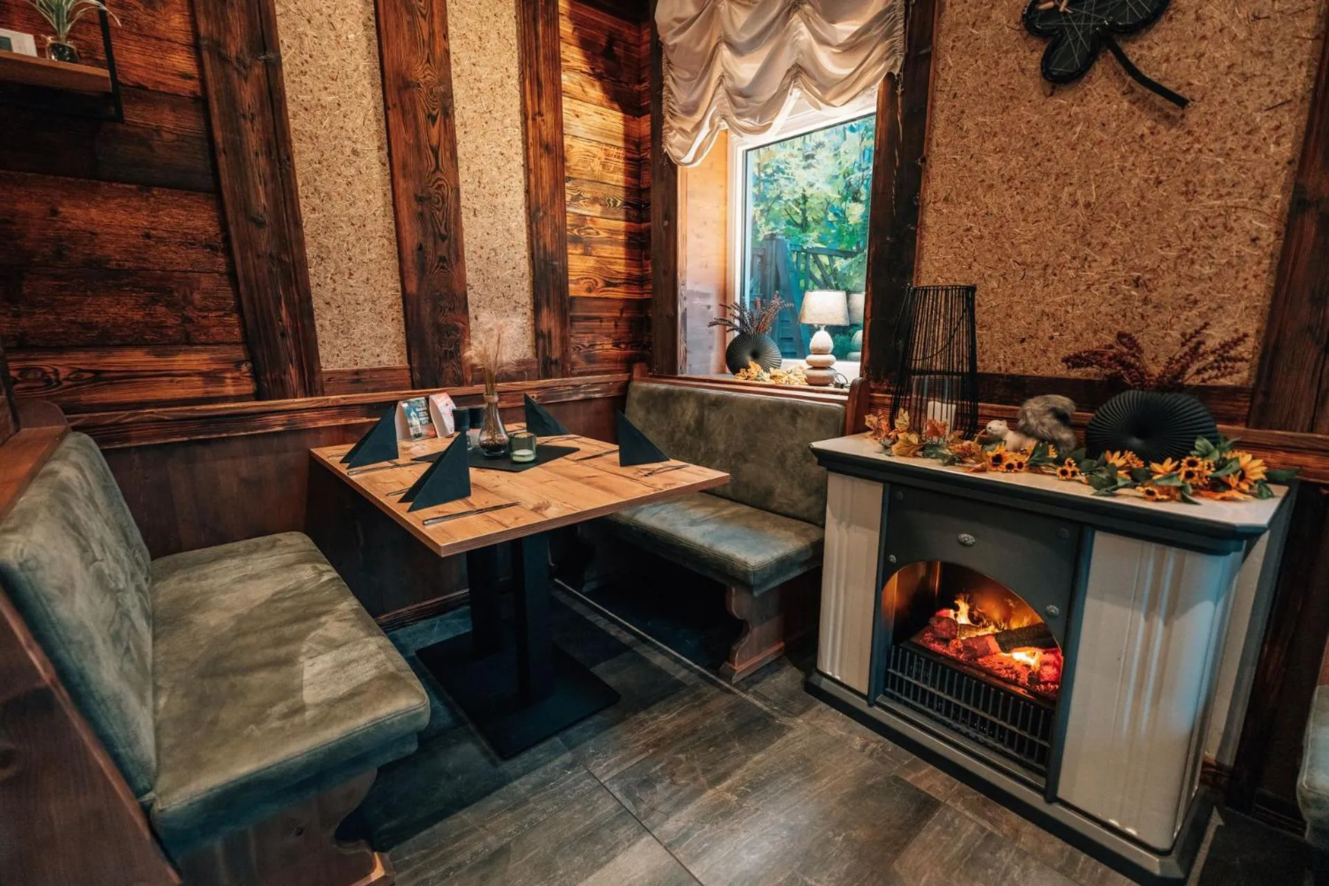 Restaurant/places to eat in Zellerfelder Hof