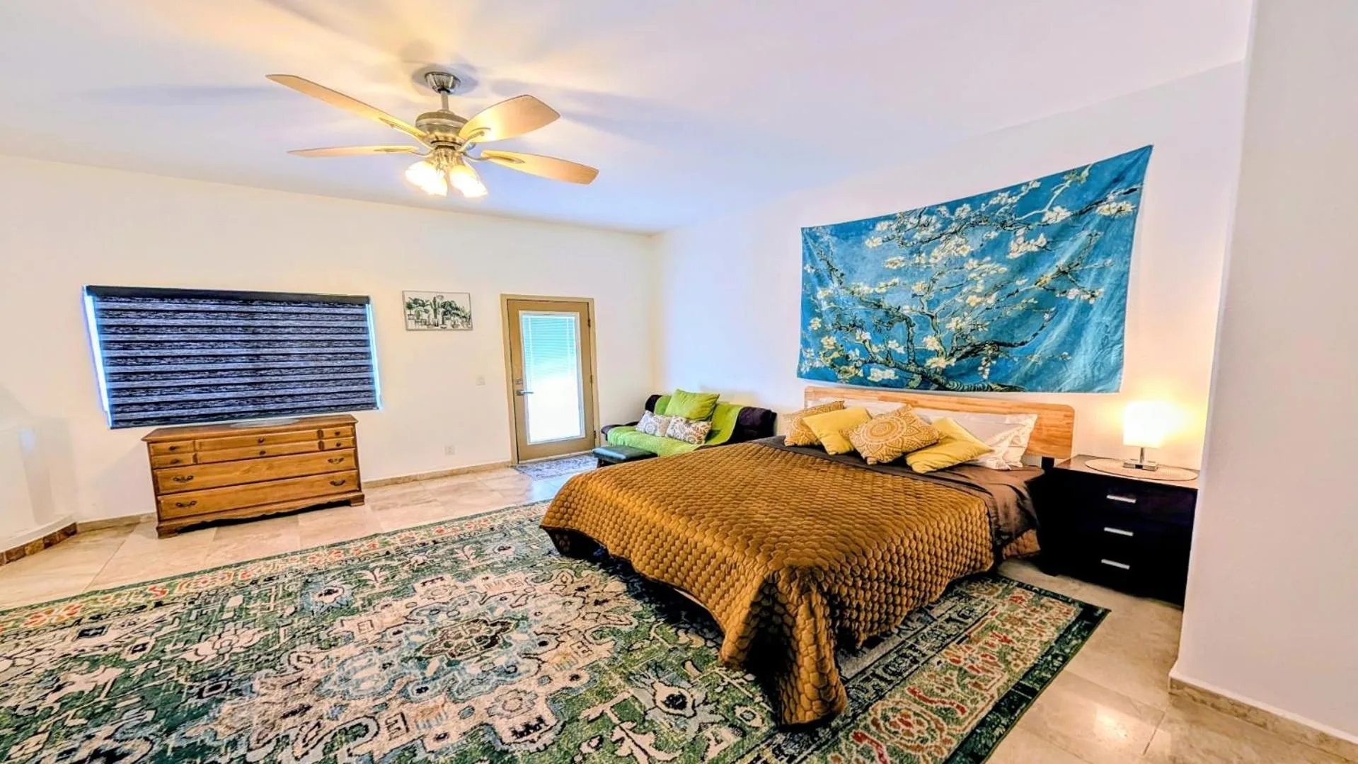 Photo of the whole room, Bed in The Suites at Rocky Point 2