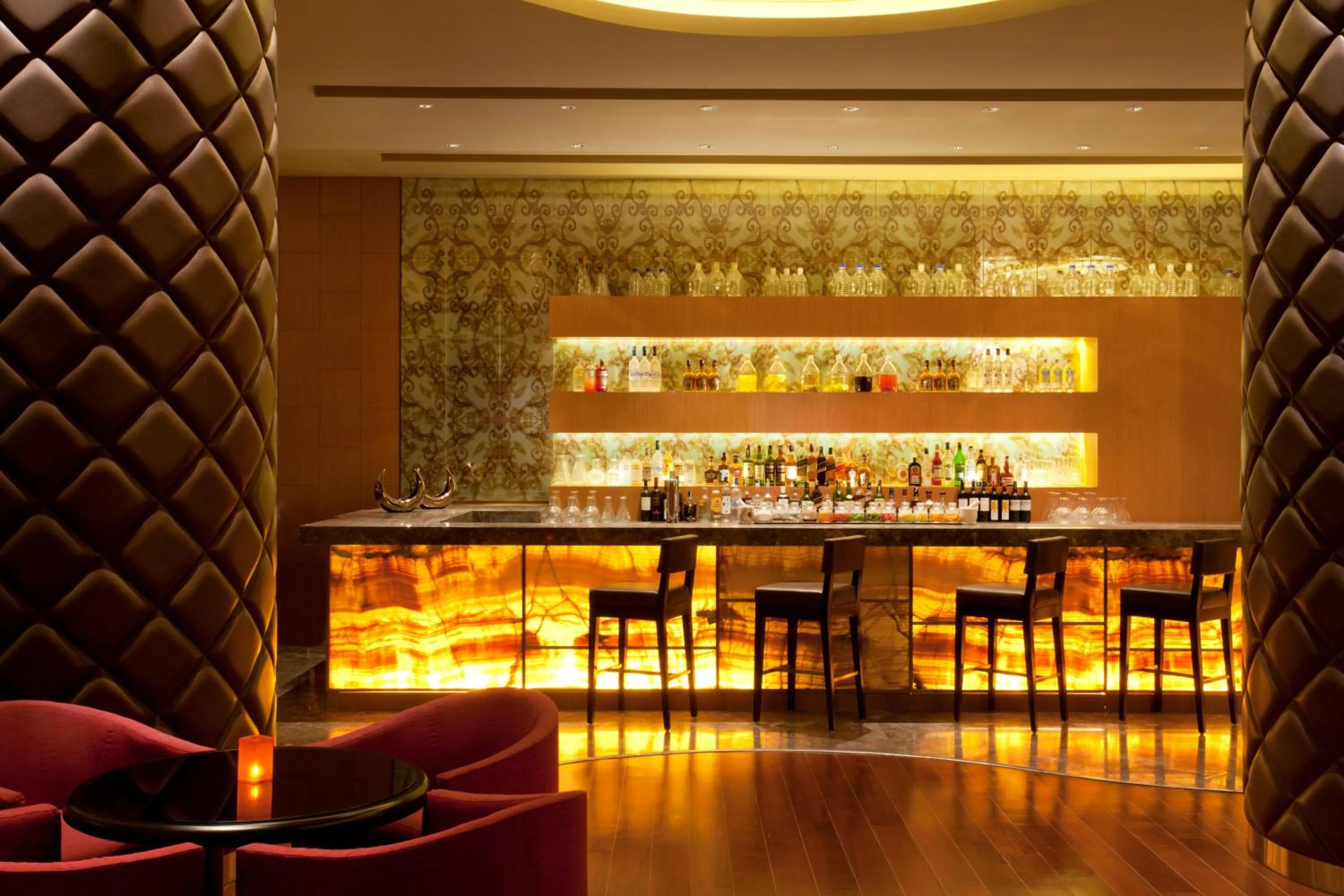 Lounge or bar in Bengaluru Marriott Hotel Whitefield