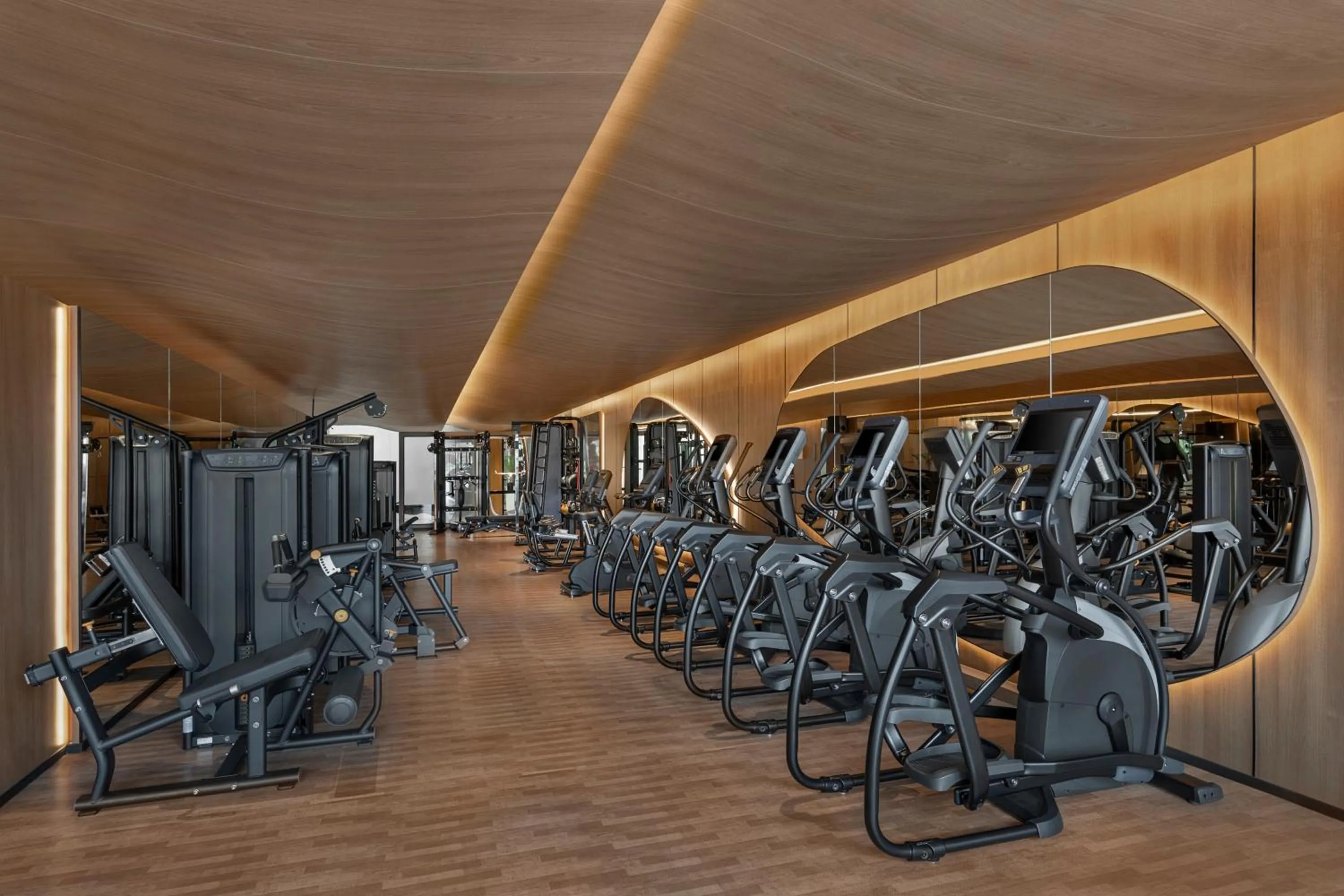 Fitness centre/facilities in Bengaluru Marriott Hotel Whitefield