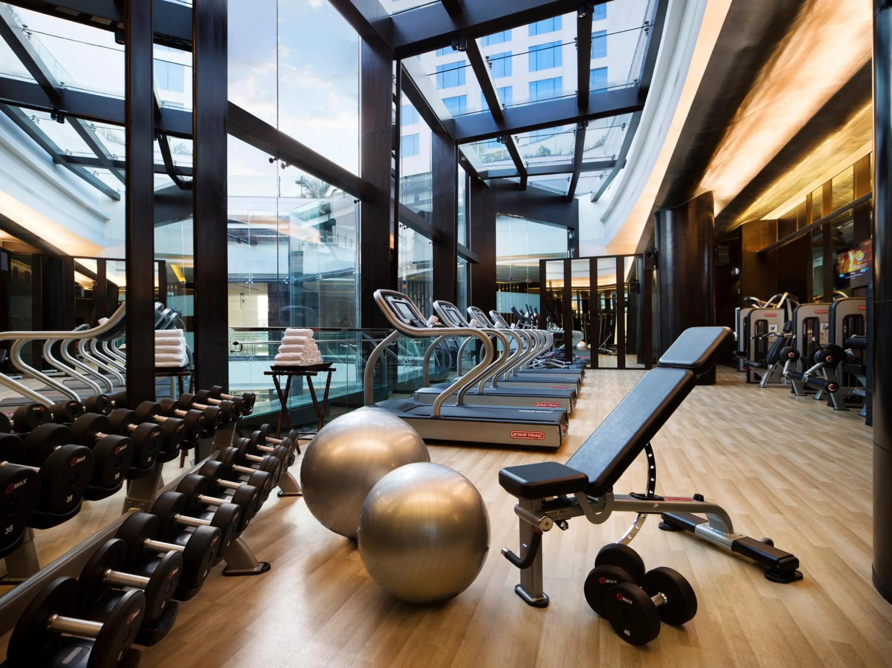 Fitness centre/facilities in Bengaluru Marriott Hotel Whitefield