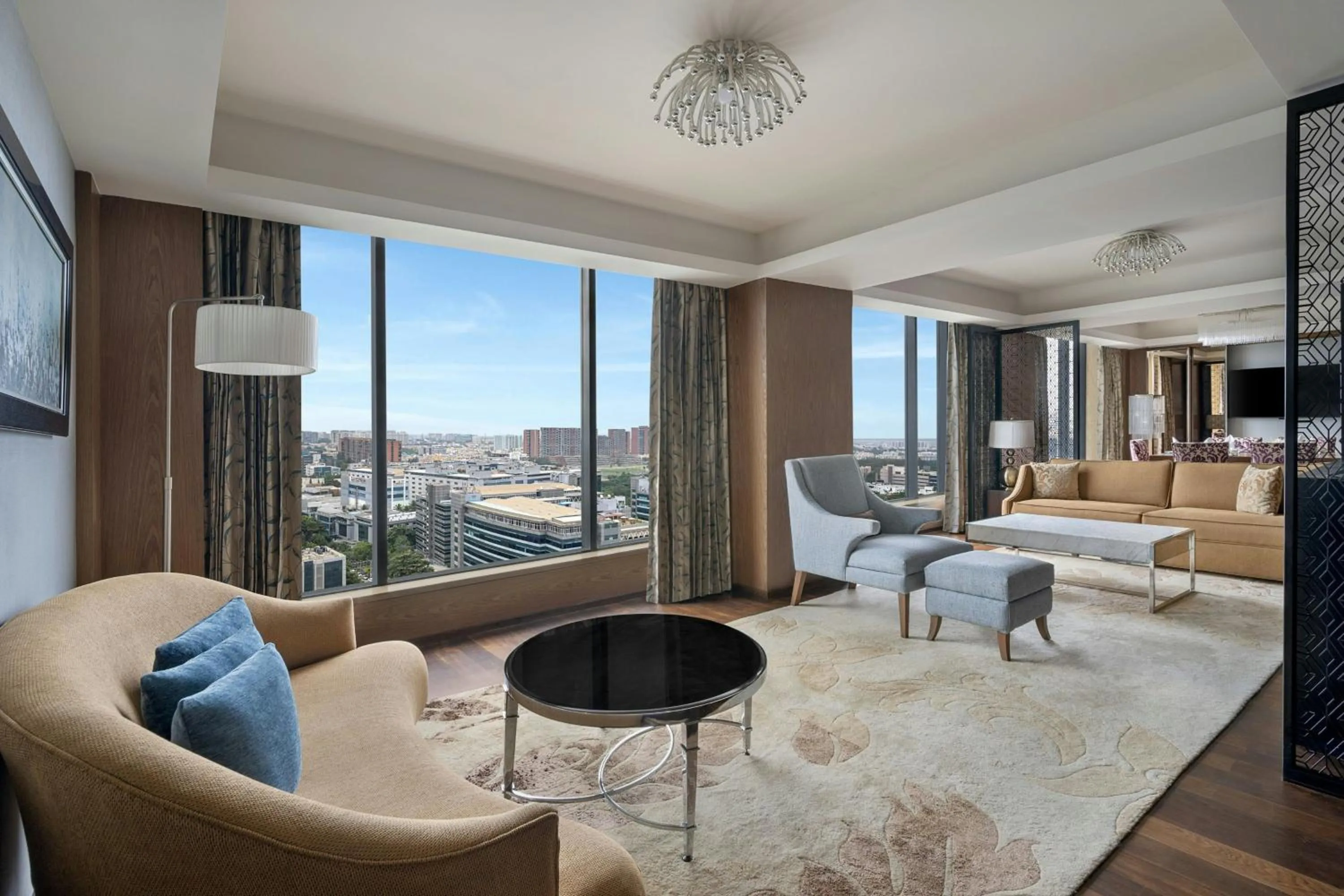 Living room in Bengaluru Marriott Hotel Whitefield