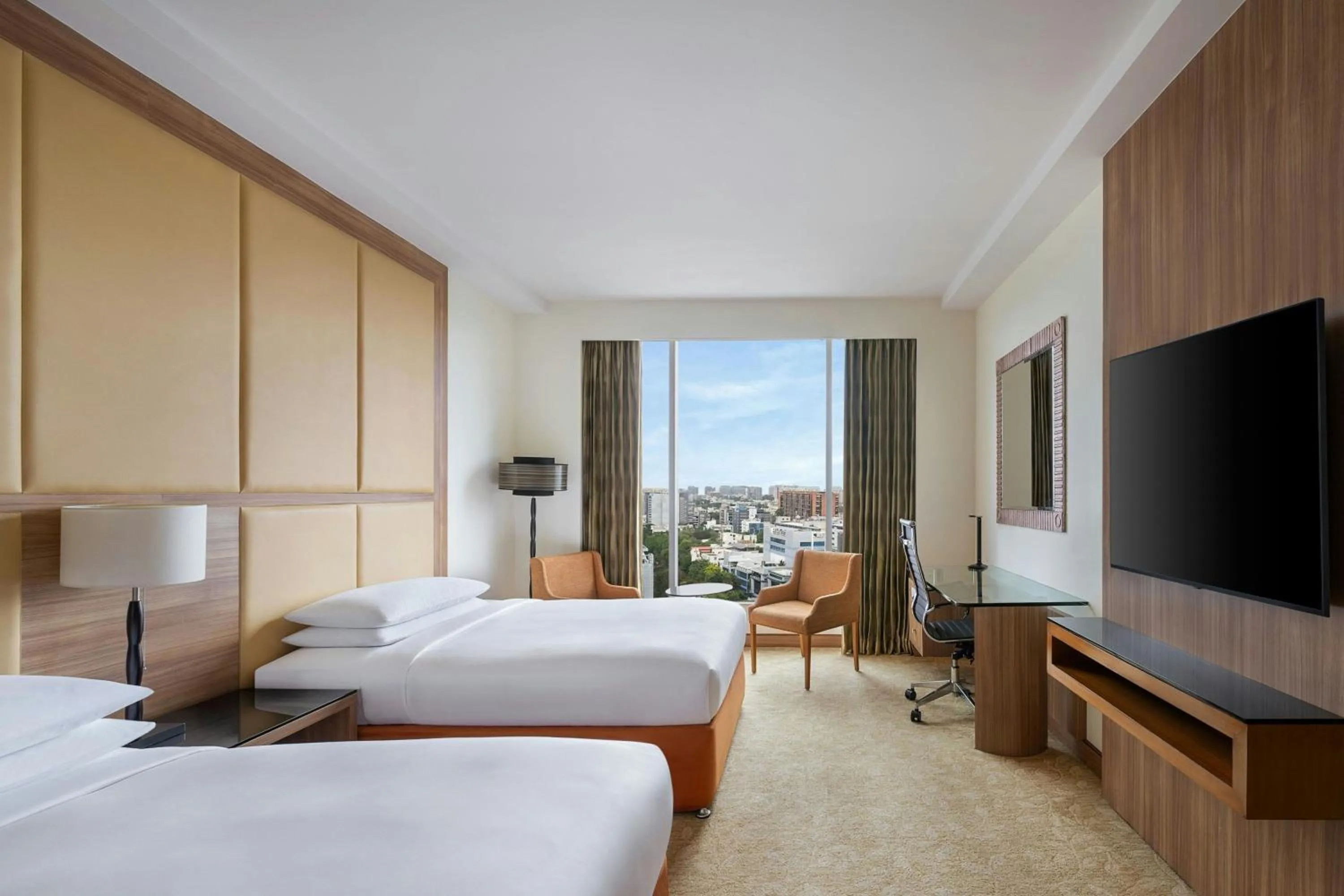 Bedroom, Bed in Bengaluru Marriott Hotel Whitefield