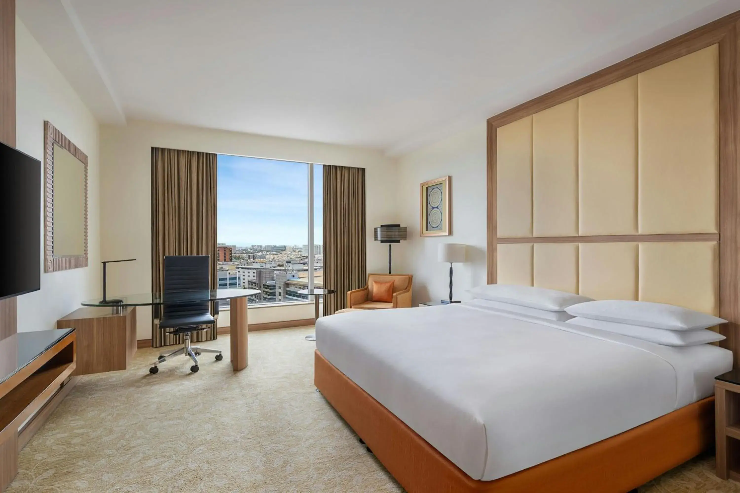 Executive Deluxe King Room with Executive Lounge Access in Bengaluru Marriott Hotel Whitefield Executive Deluxe King Room with Executive Lounge Access in Bengaluru Marriott Hotel Whitefield