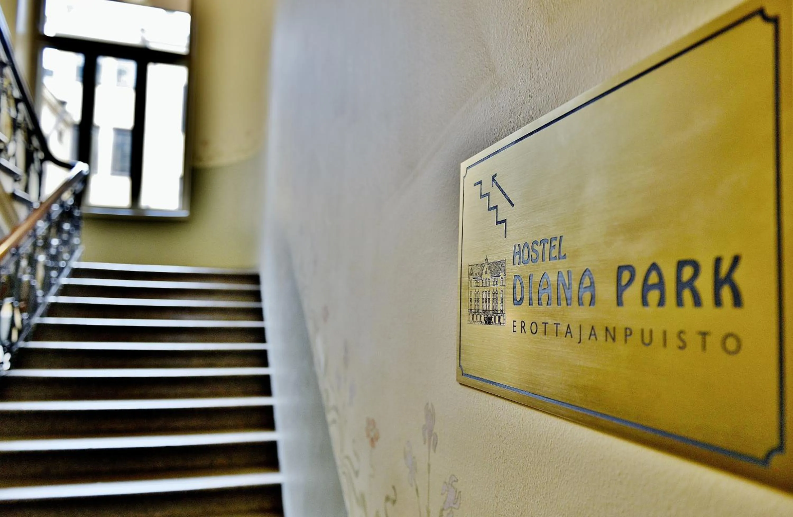 Property building in Hostel Diana Park