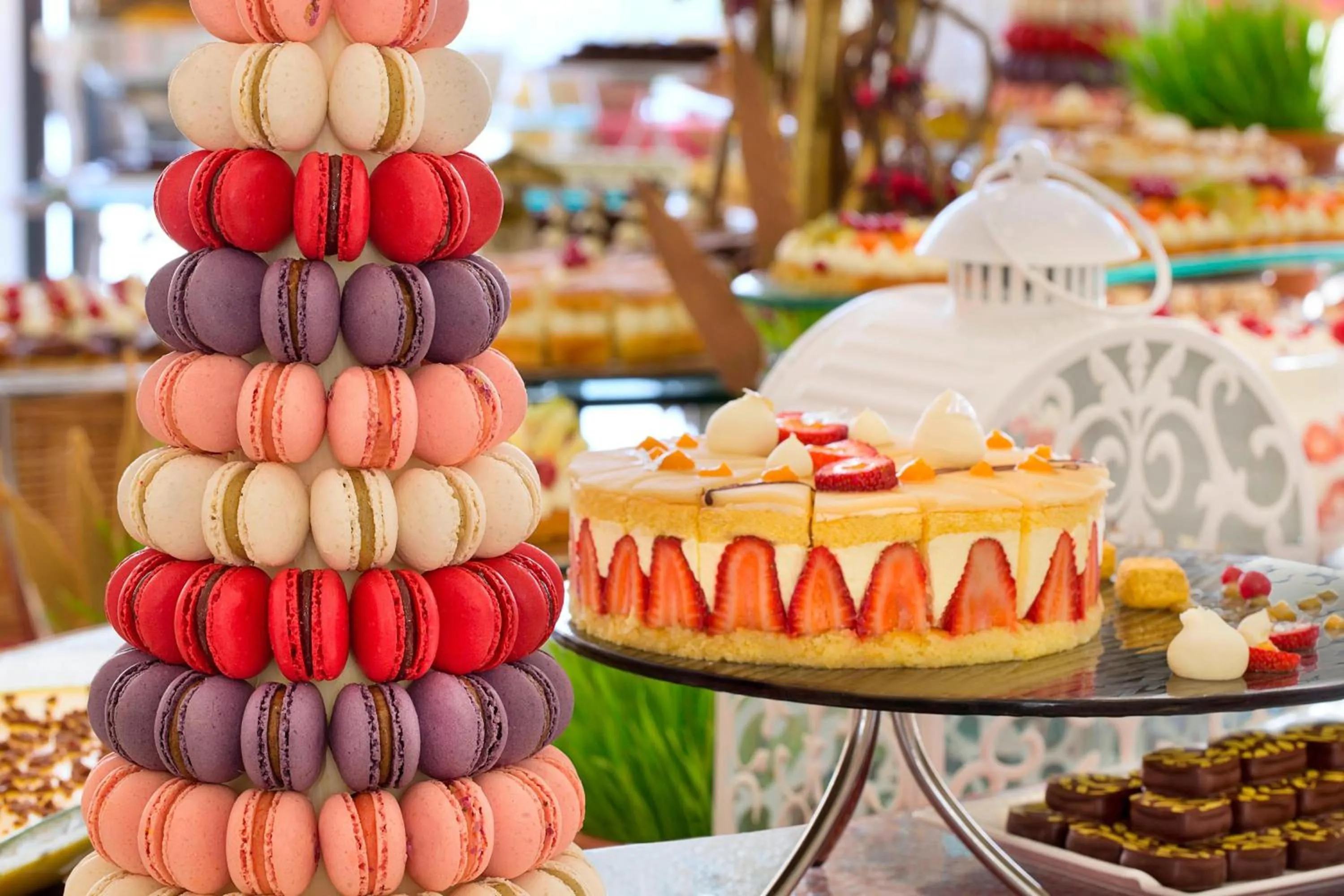 Restaurant/places to eat in The Ritz-Carlton Abu Dhabi, Grand Canal