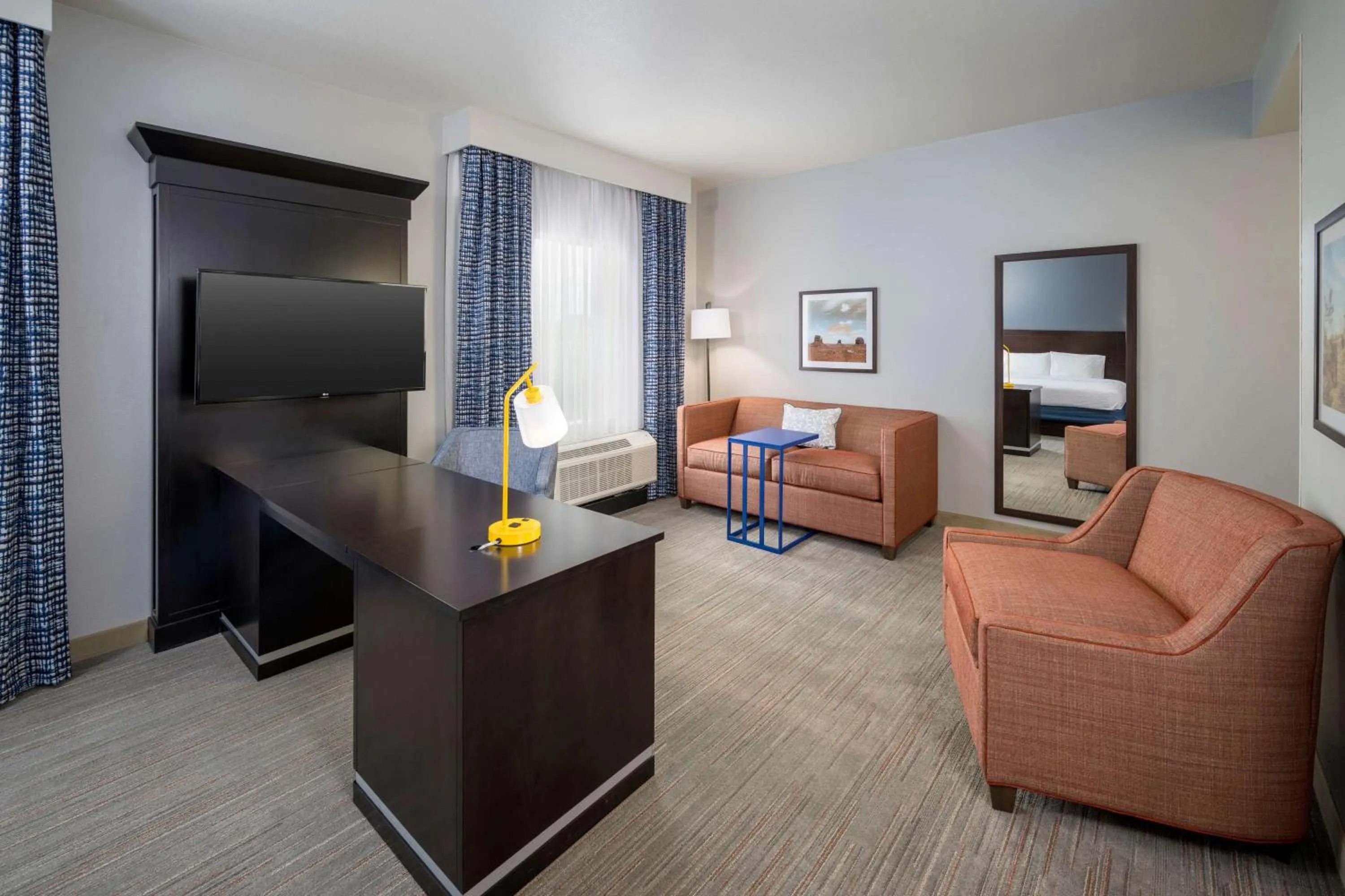 Bedroom in Hampton Inn & Suites Phoenix North/Happy Valley