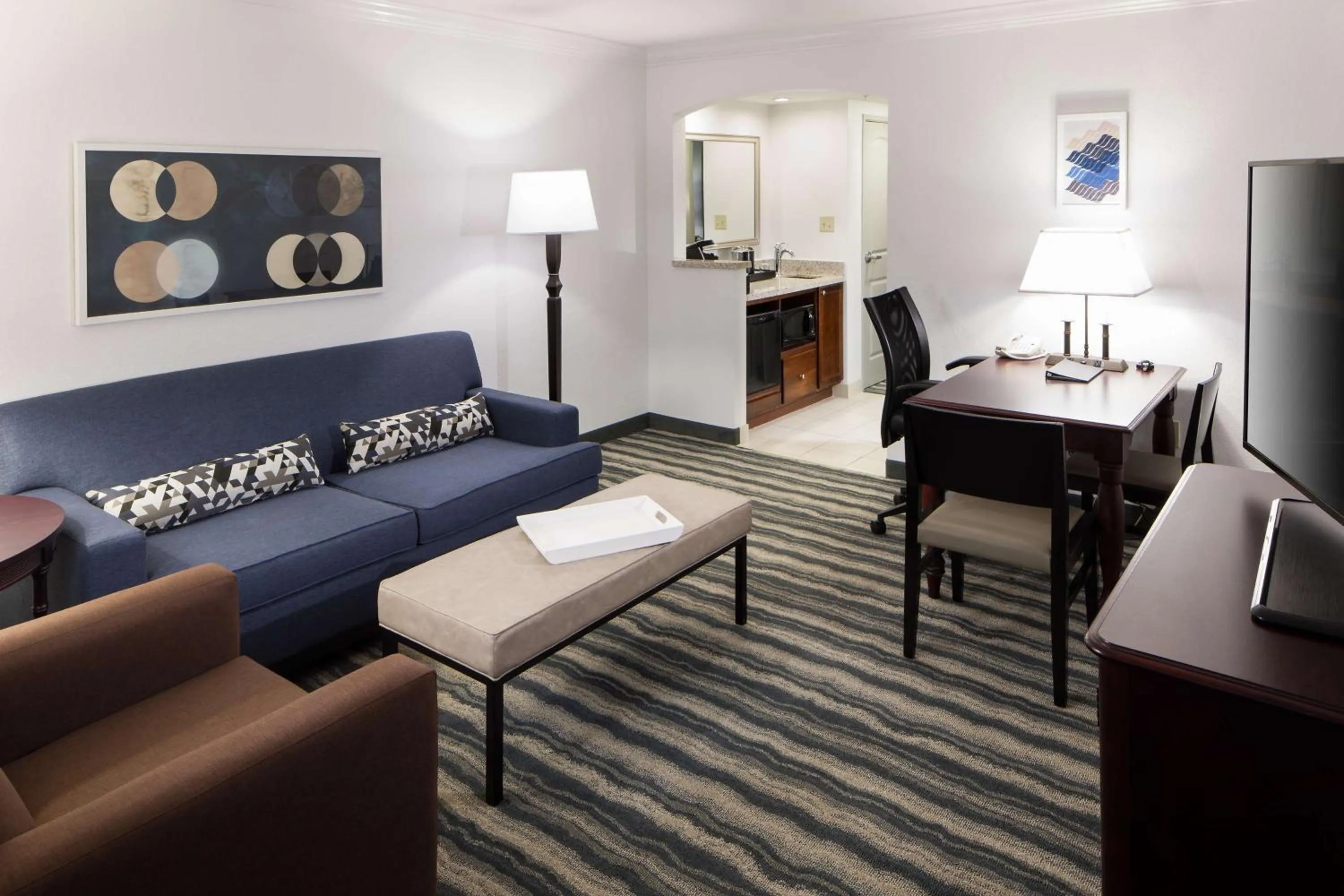 Living room in Embassy Suites by Hilton Tampa Brandon