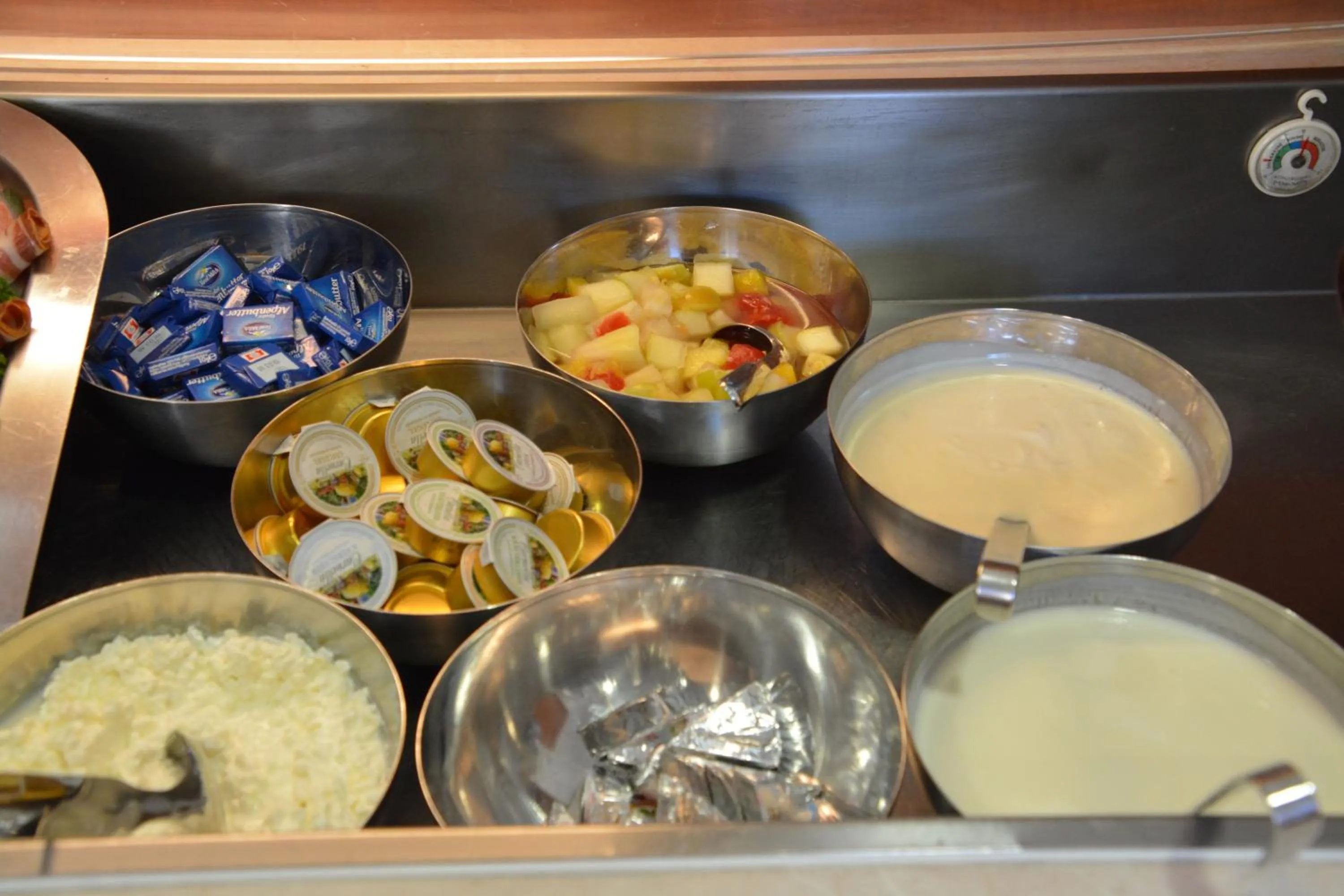 Buffet breakfast in Gasthof Sonne