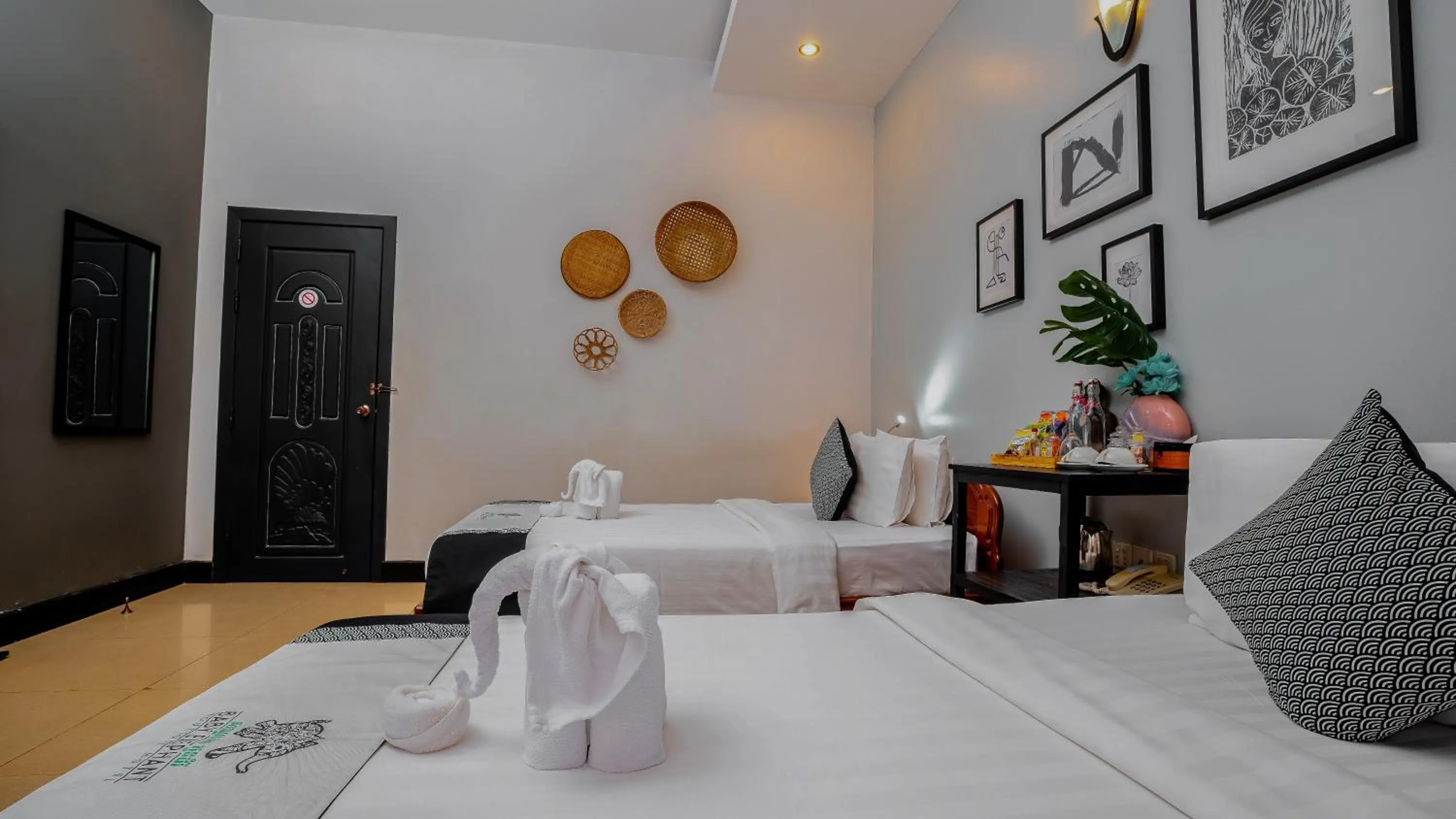 Photo of the whole room, Bed in Baby Elephant Boutique Hotel