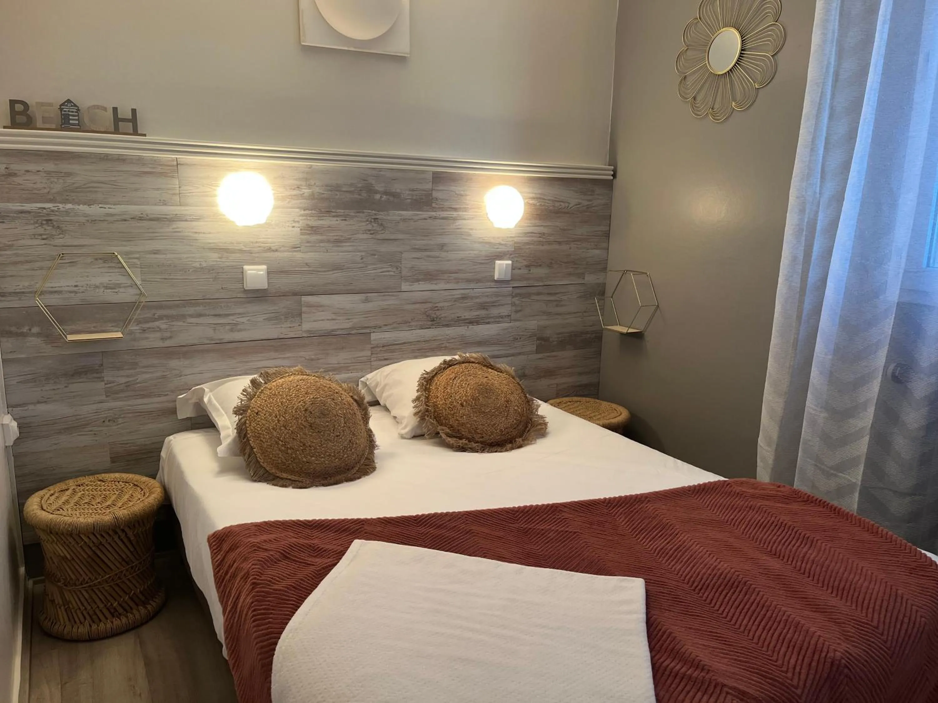 Bed in L'Acadie Brasserie Plage