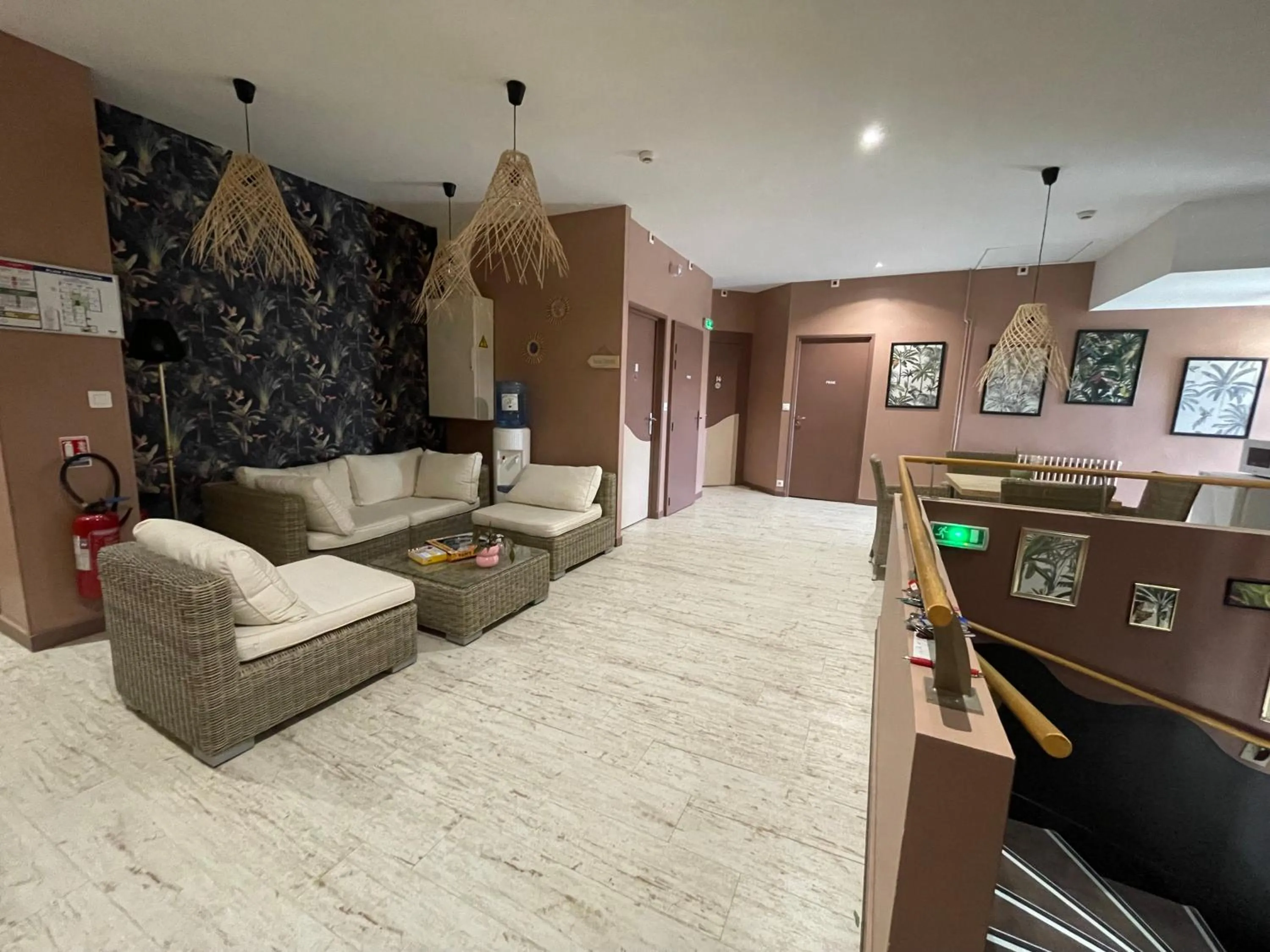 TV and multimedia in L'Acadie Brasserie Plage