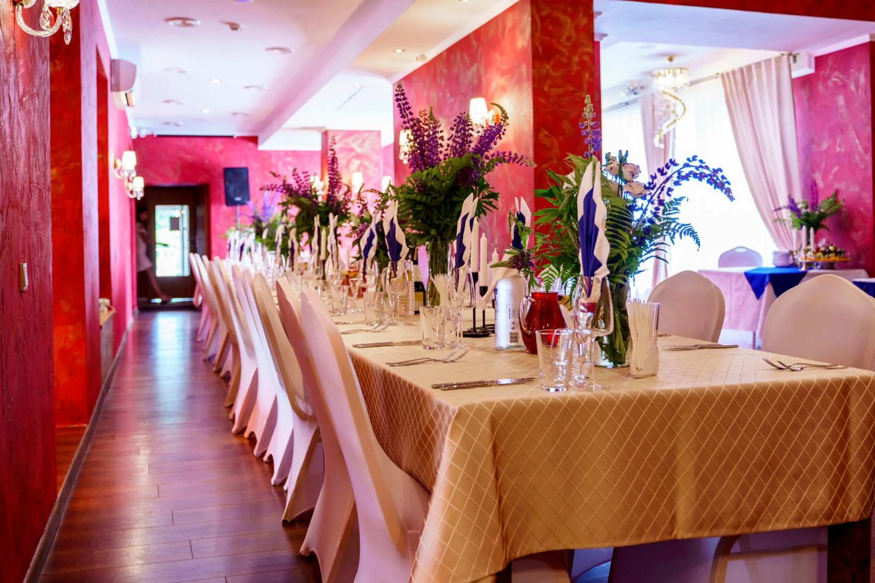 Banquet/Function facilities in Kornealita