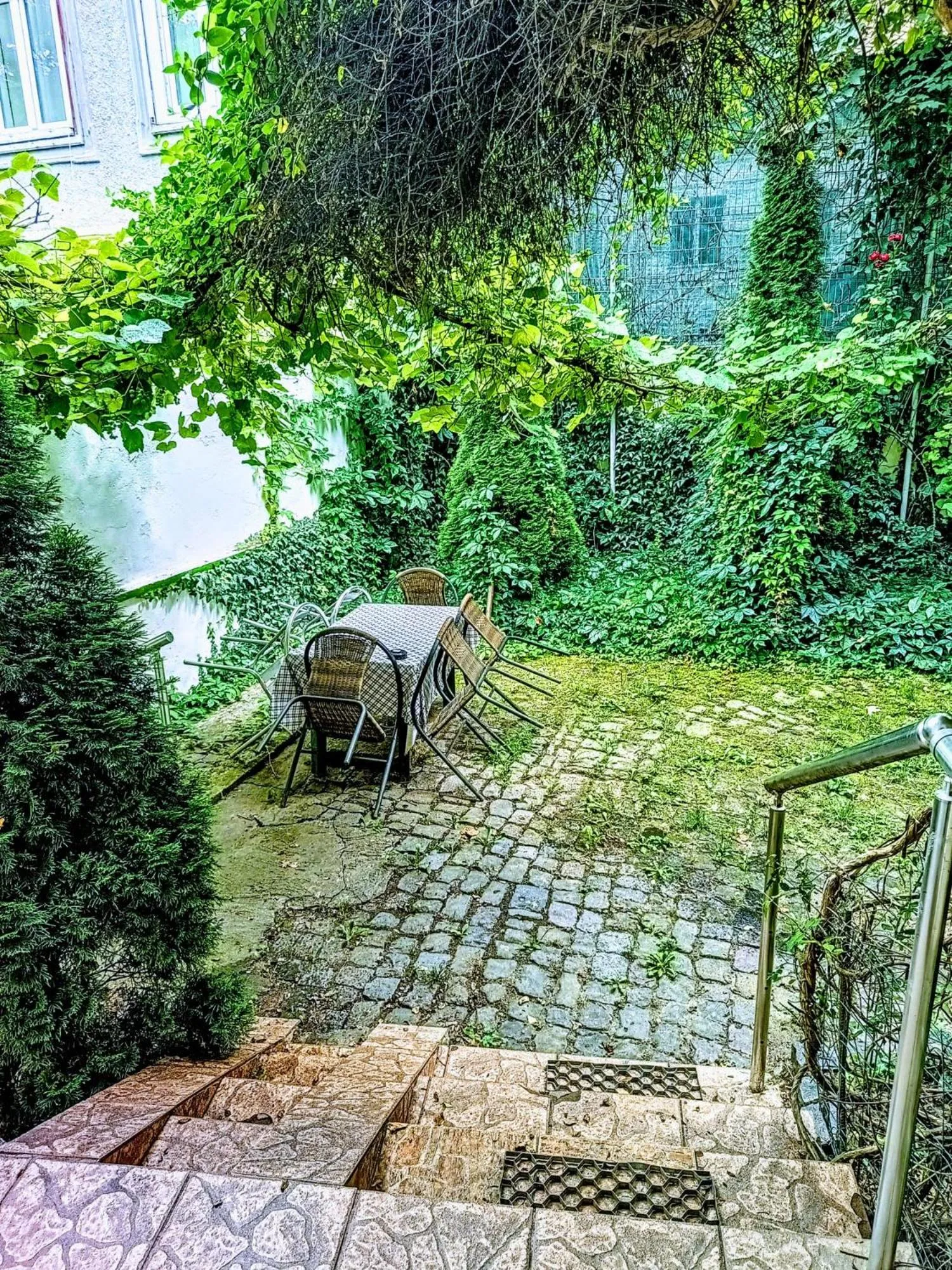 Patio in Aki Apartment