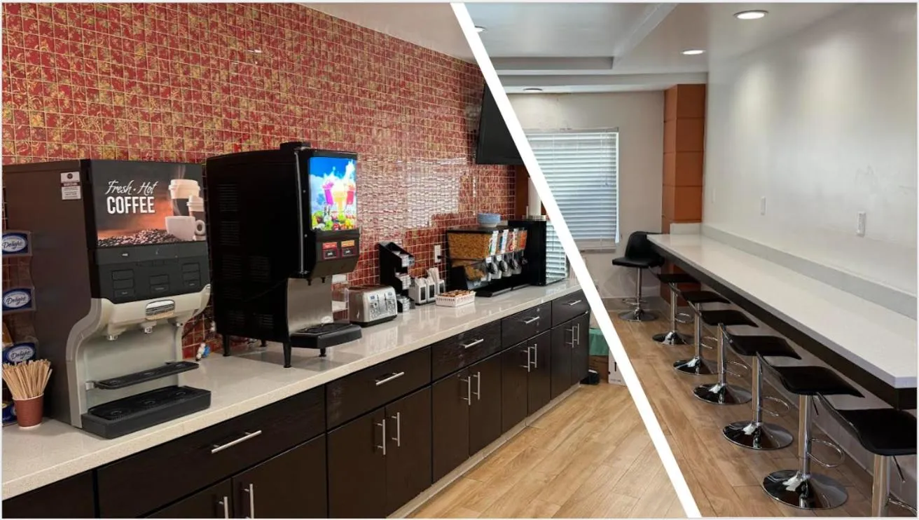 Breakfast in Motel Capri