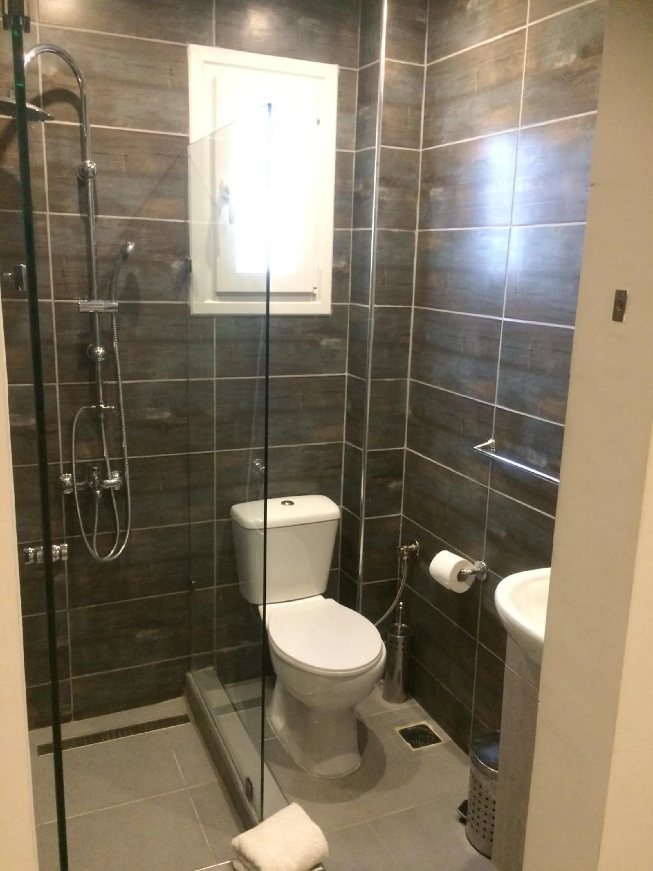 Shower in Ammos Hotel