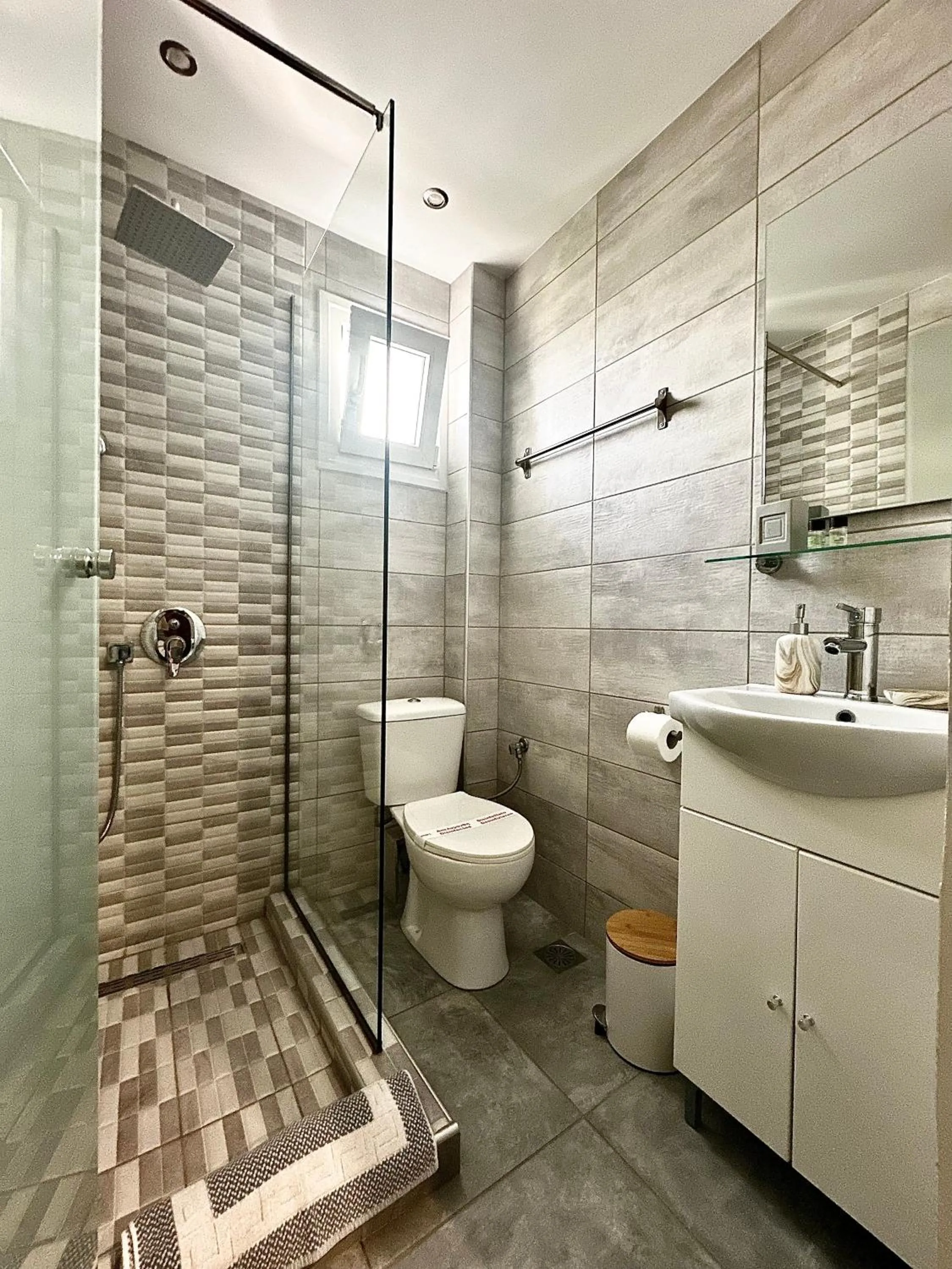 Shower in Ammos Hotel