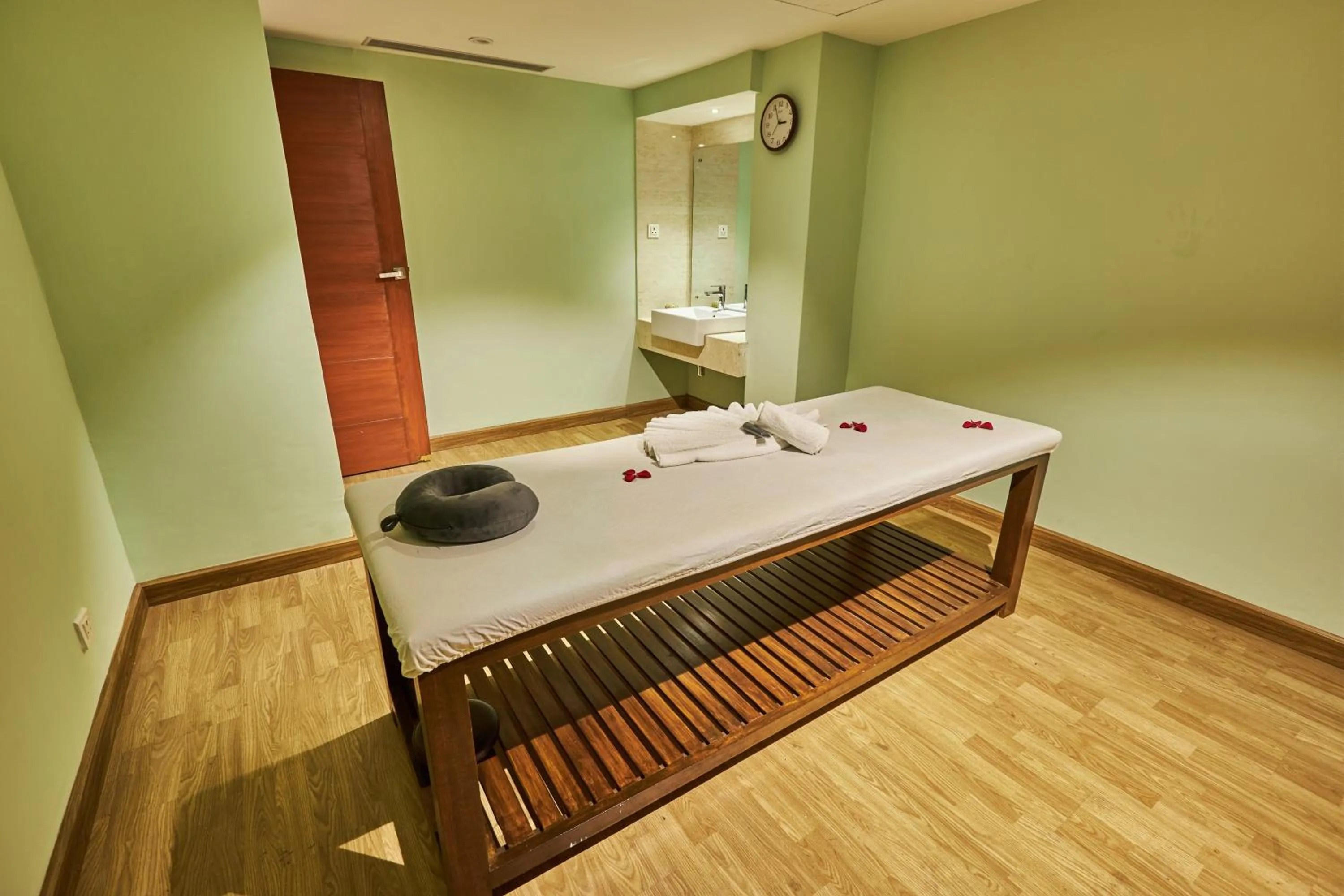 Spa and wellness centre/facilities in Hotel Crowne Imperial