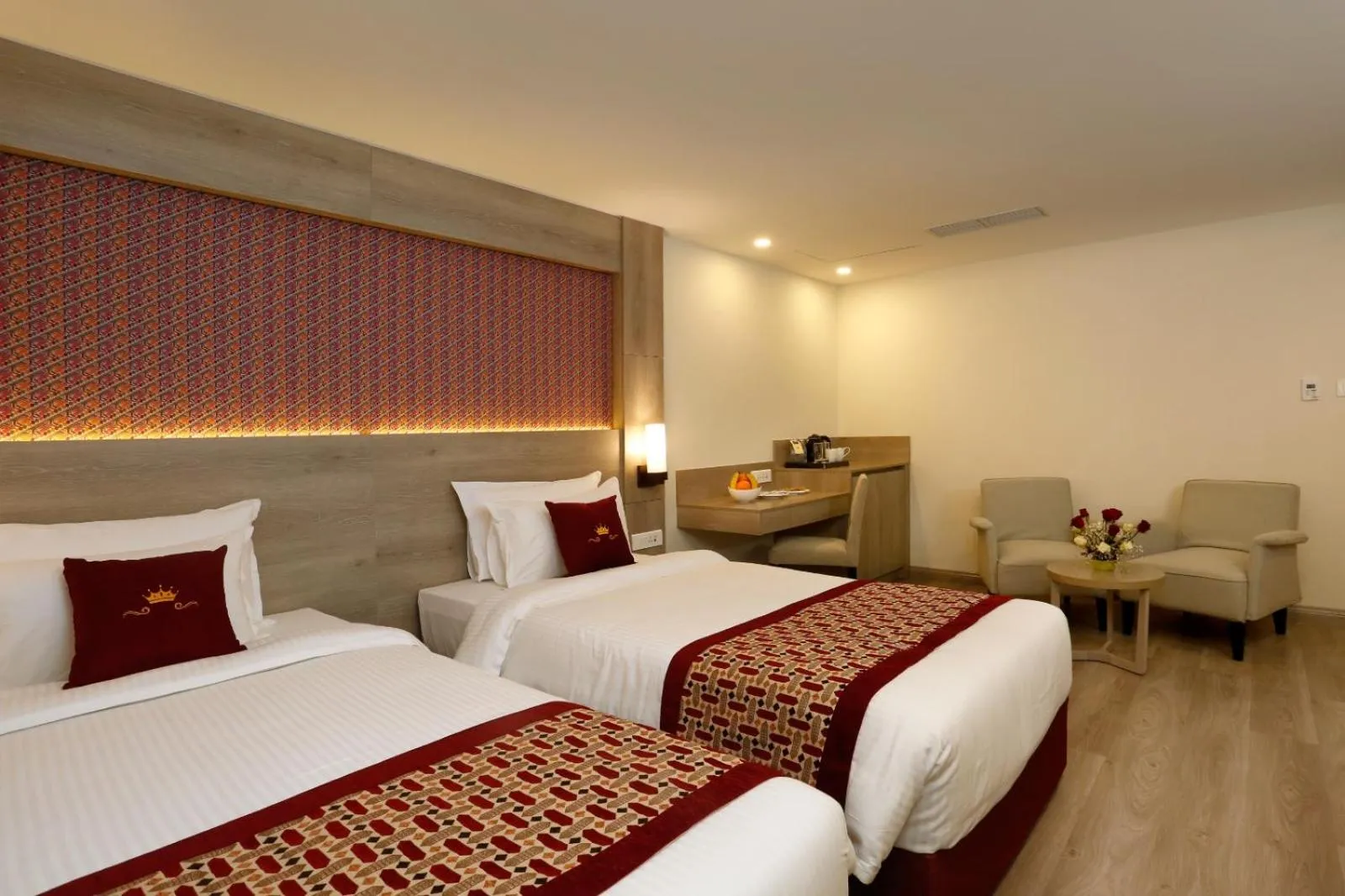 Bed in Hotel Crowne Imperial