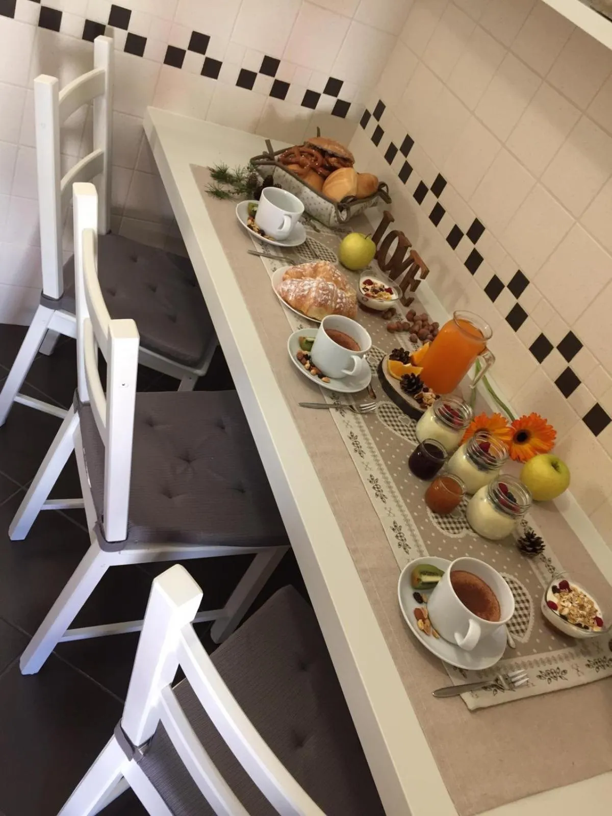 Breakfast in DAD HOME