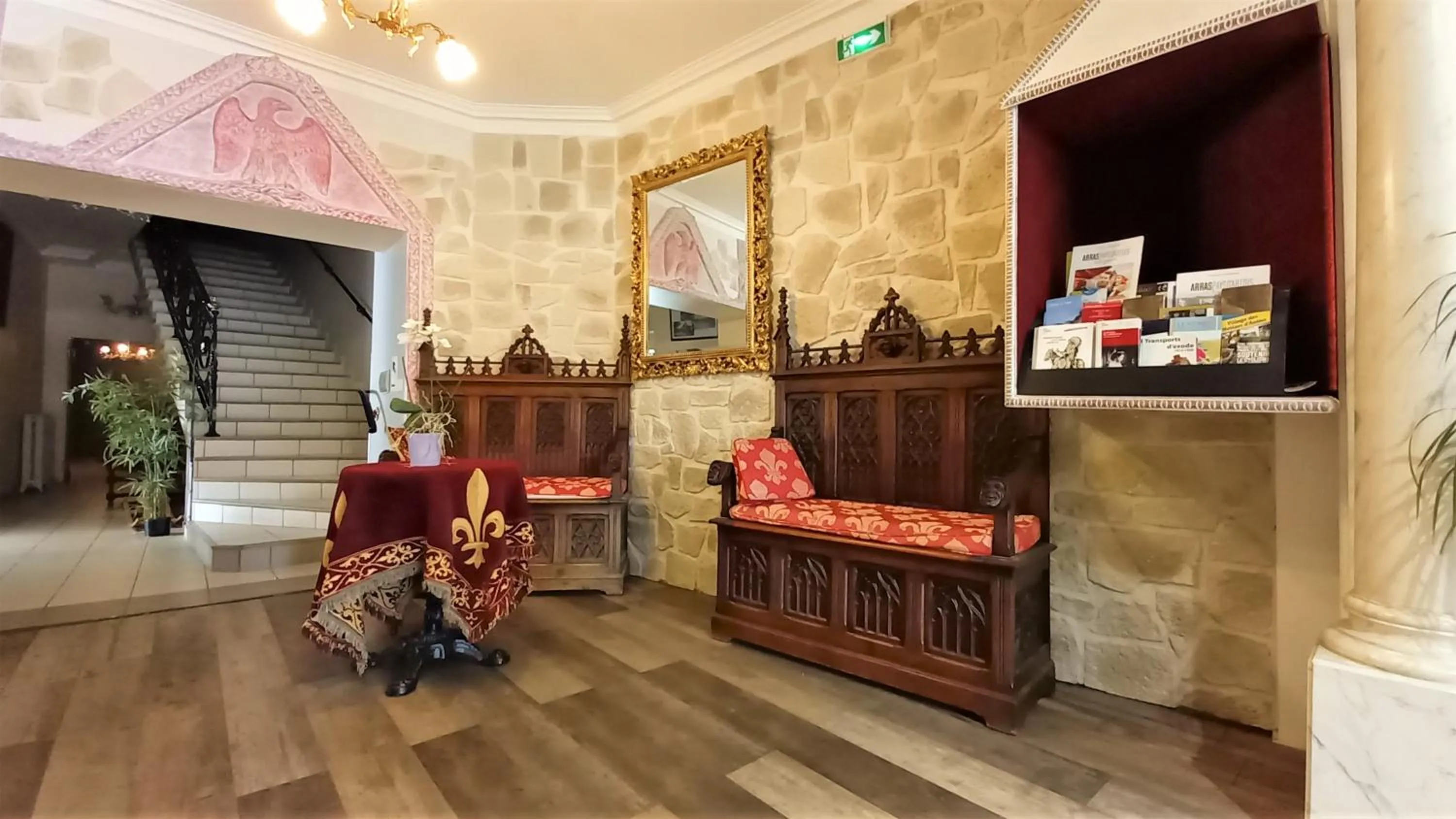 Property building in Logis Hôtel & Restaurant du Chemin des Dames