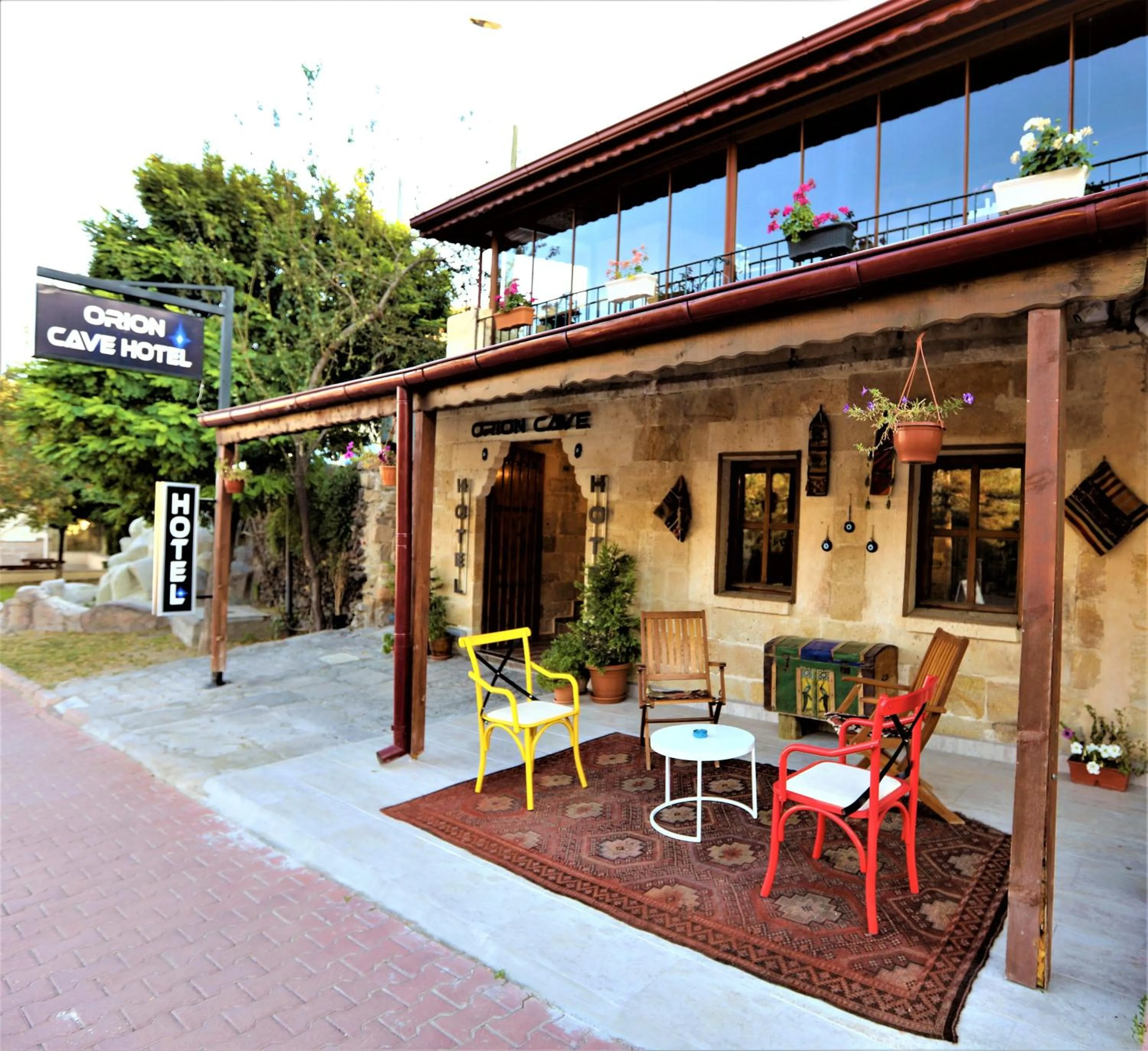Facade/entrance in Orion Cave Hotel