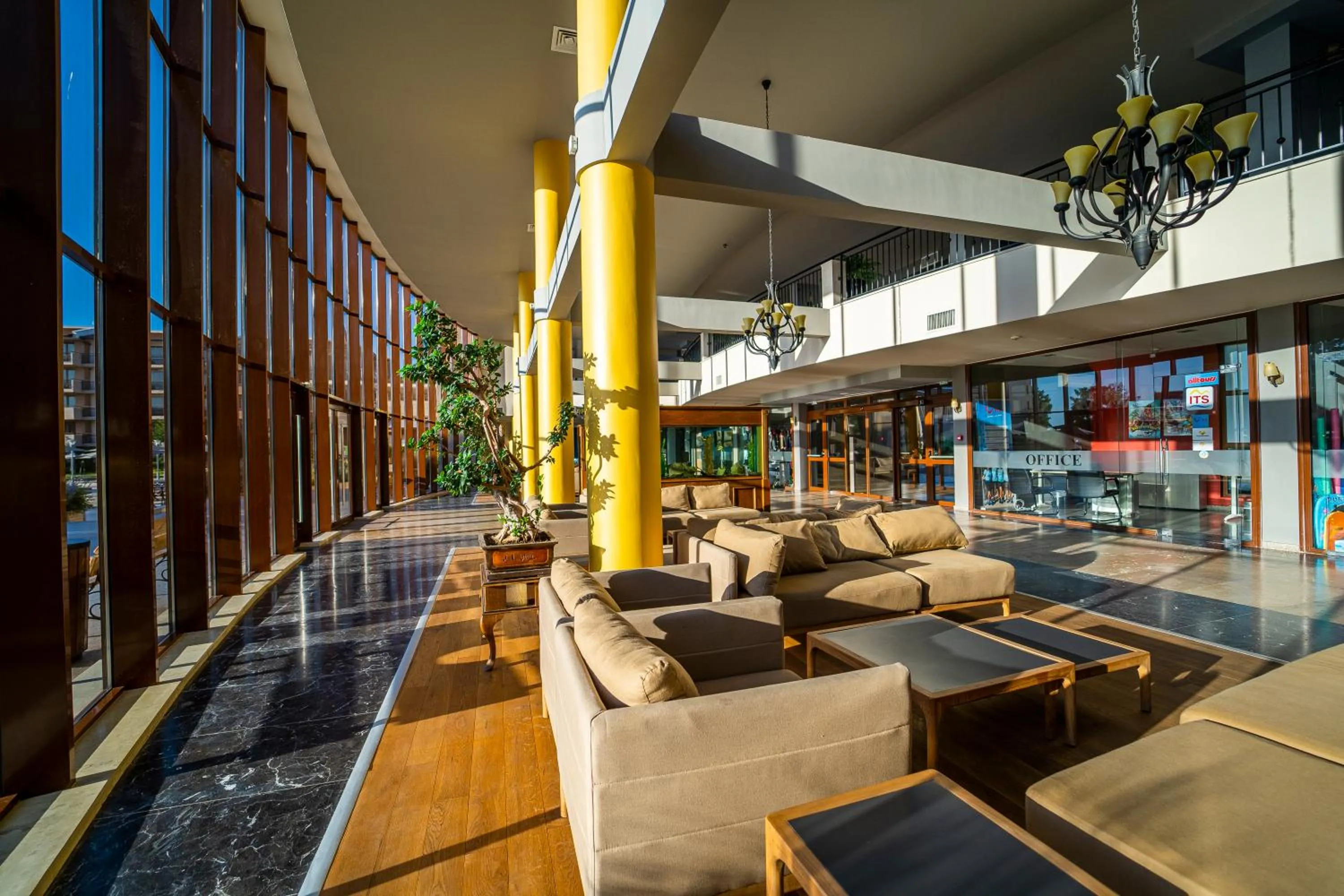 Lobby or reception in HVD Clubhotel Miramar - 24 Hours Ultra All Inclusive & Free Parking