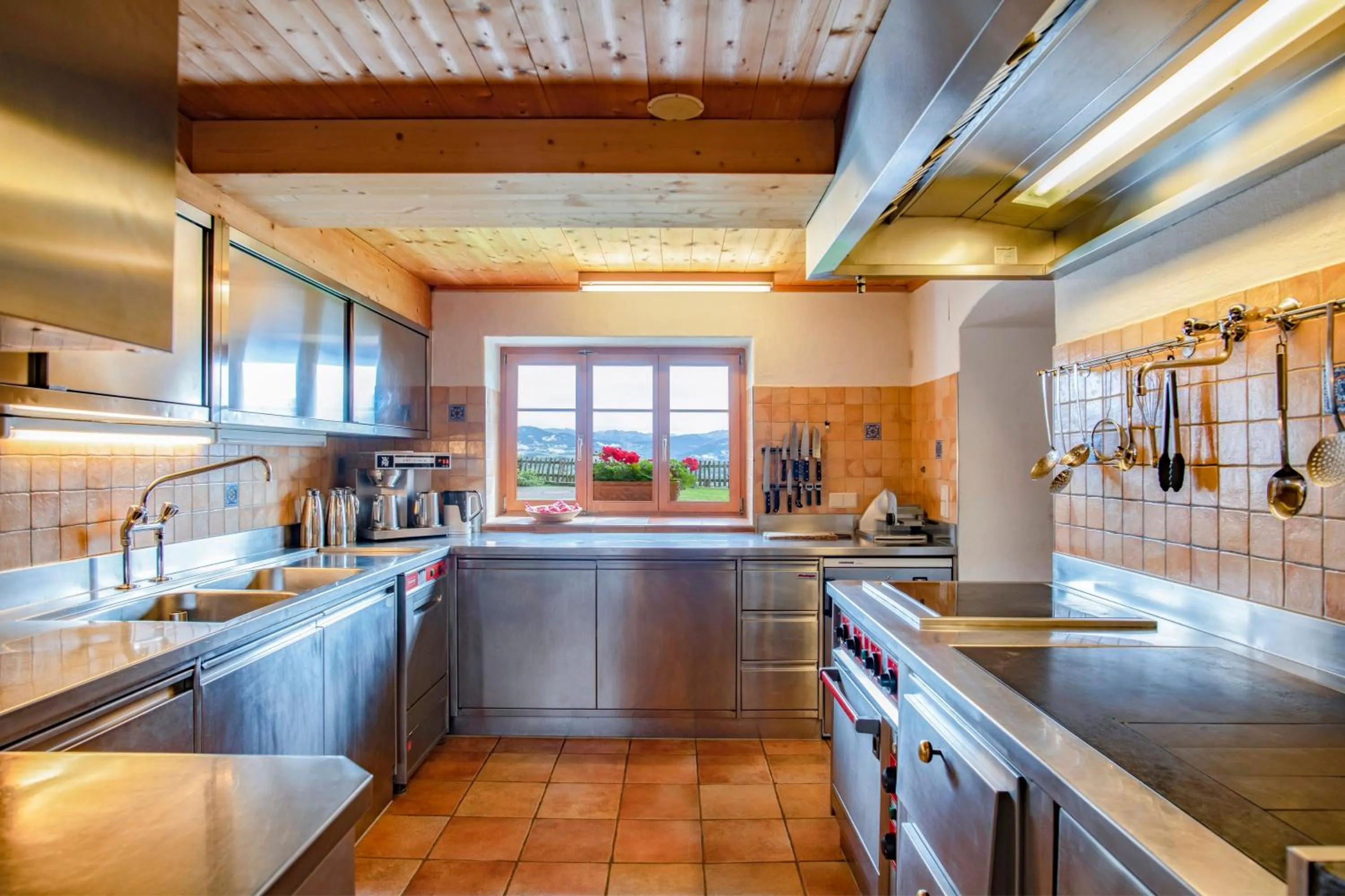 Kitchen or kitchenette in Golmerhaus