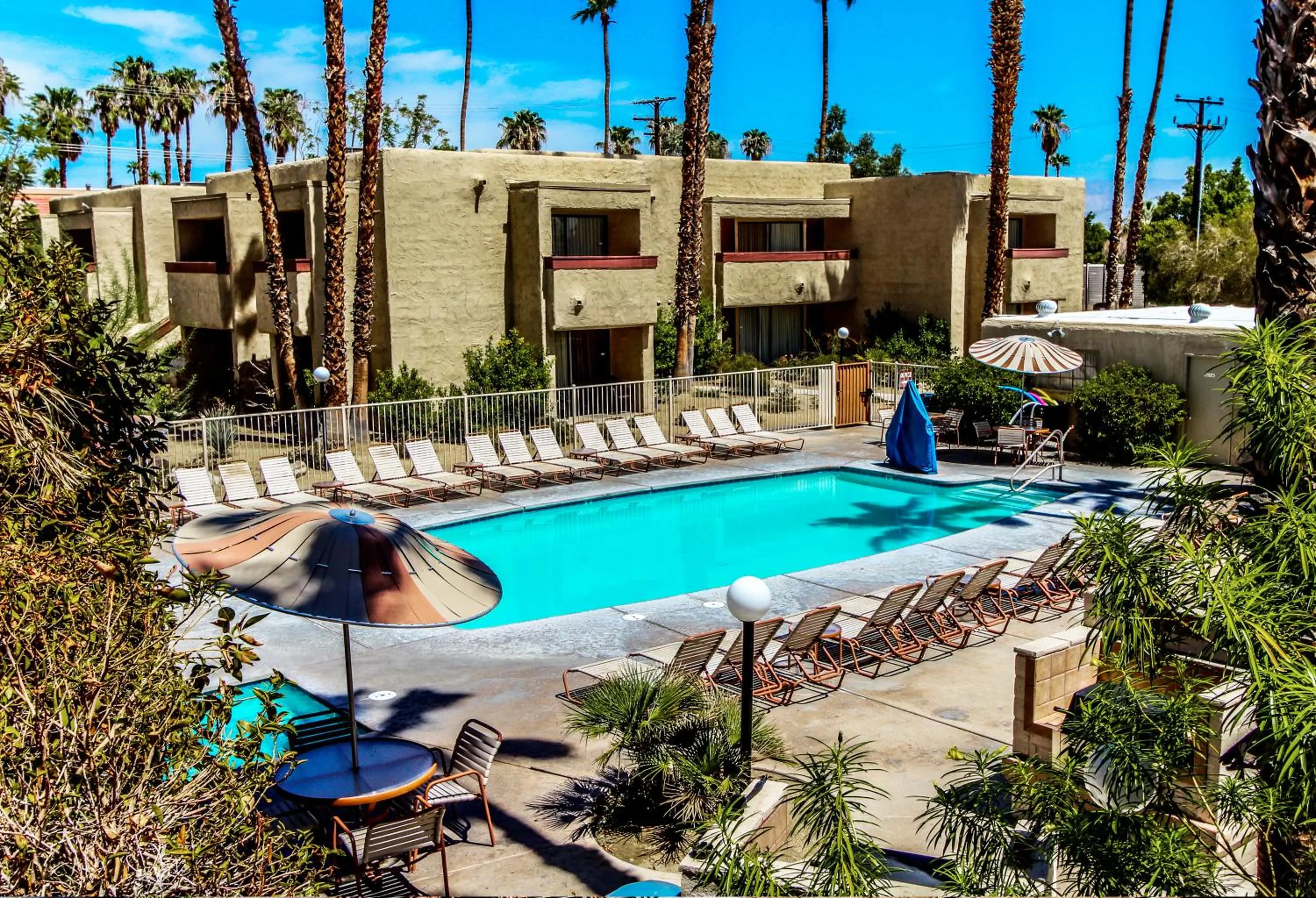 Swimming pool in Desert Vacation Villas