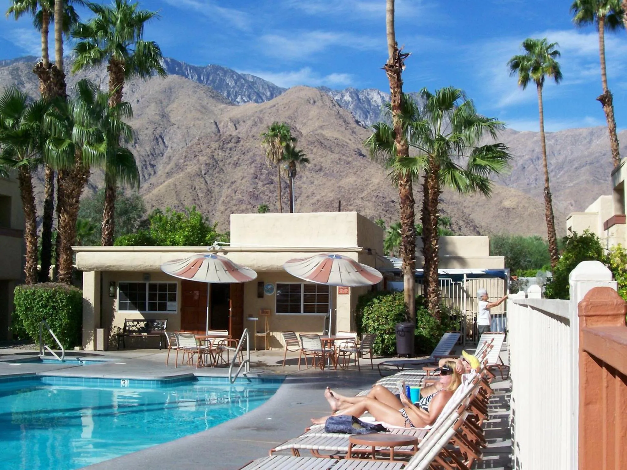 Area and facilities in Desert Vacation Villas