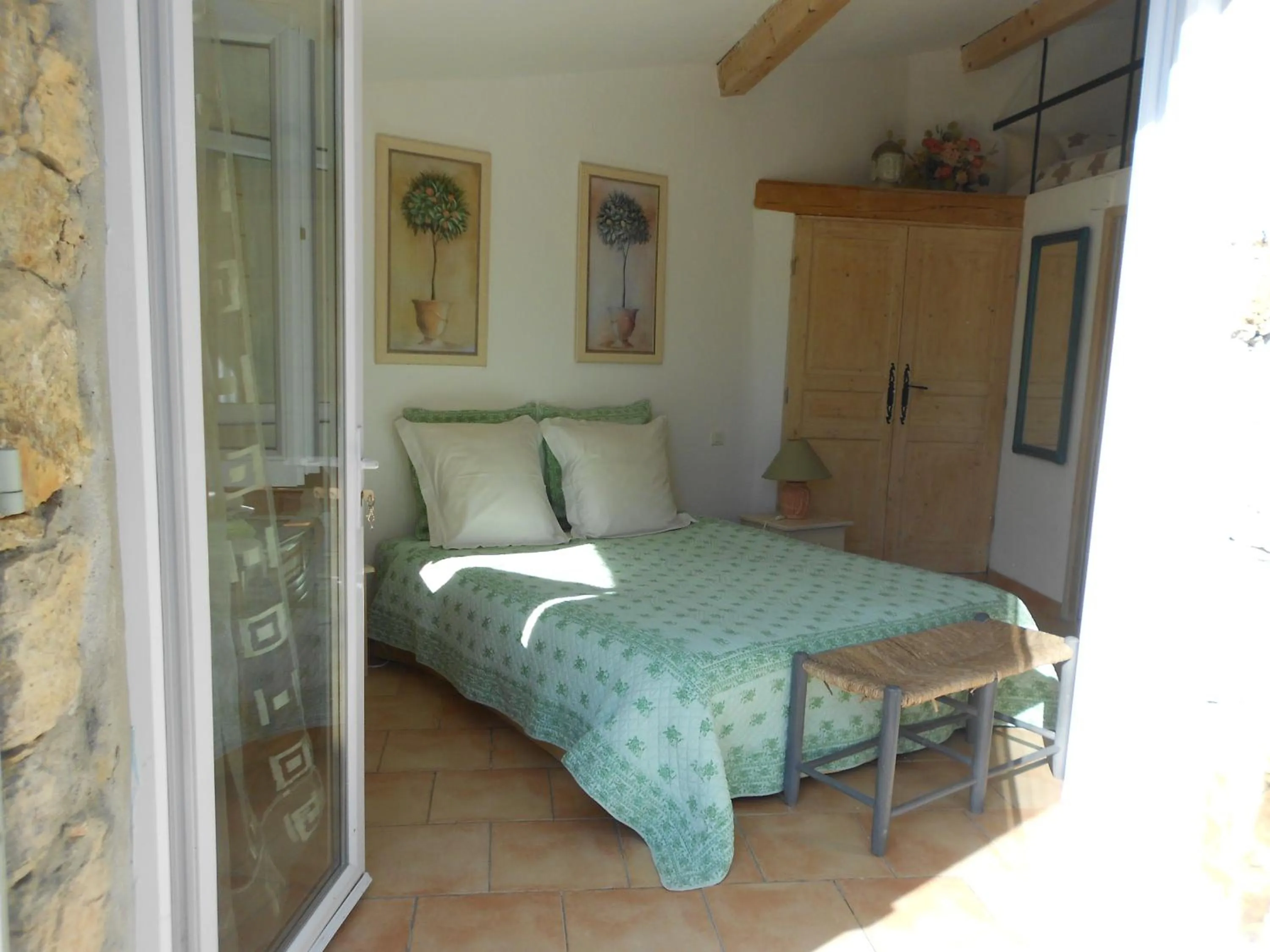 Photo of the whole room, Bed in Le Mas de FRAYERE