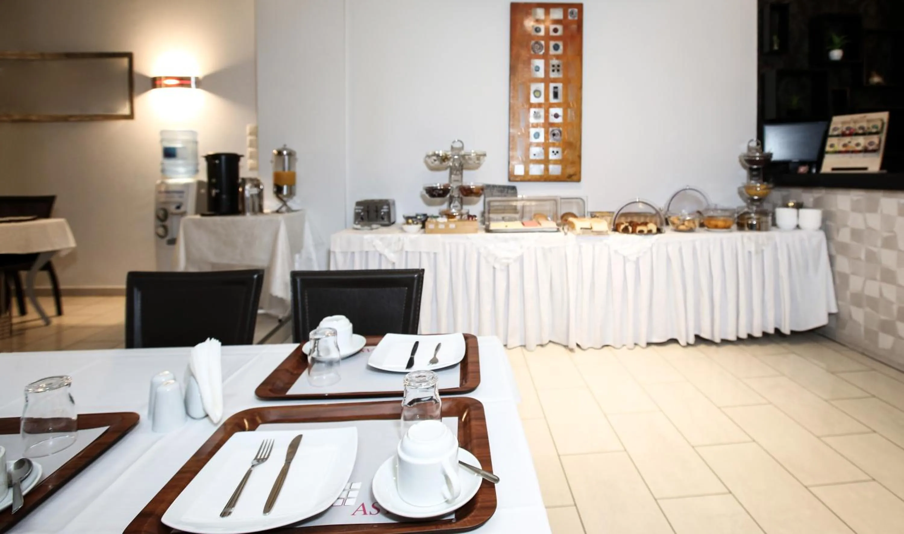 Coffee/tea facilities in Hotel Astron
