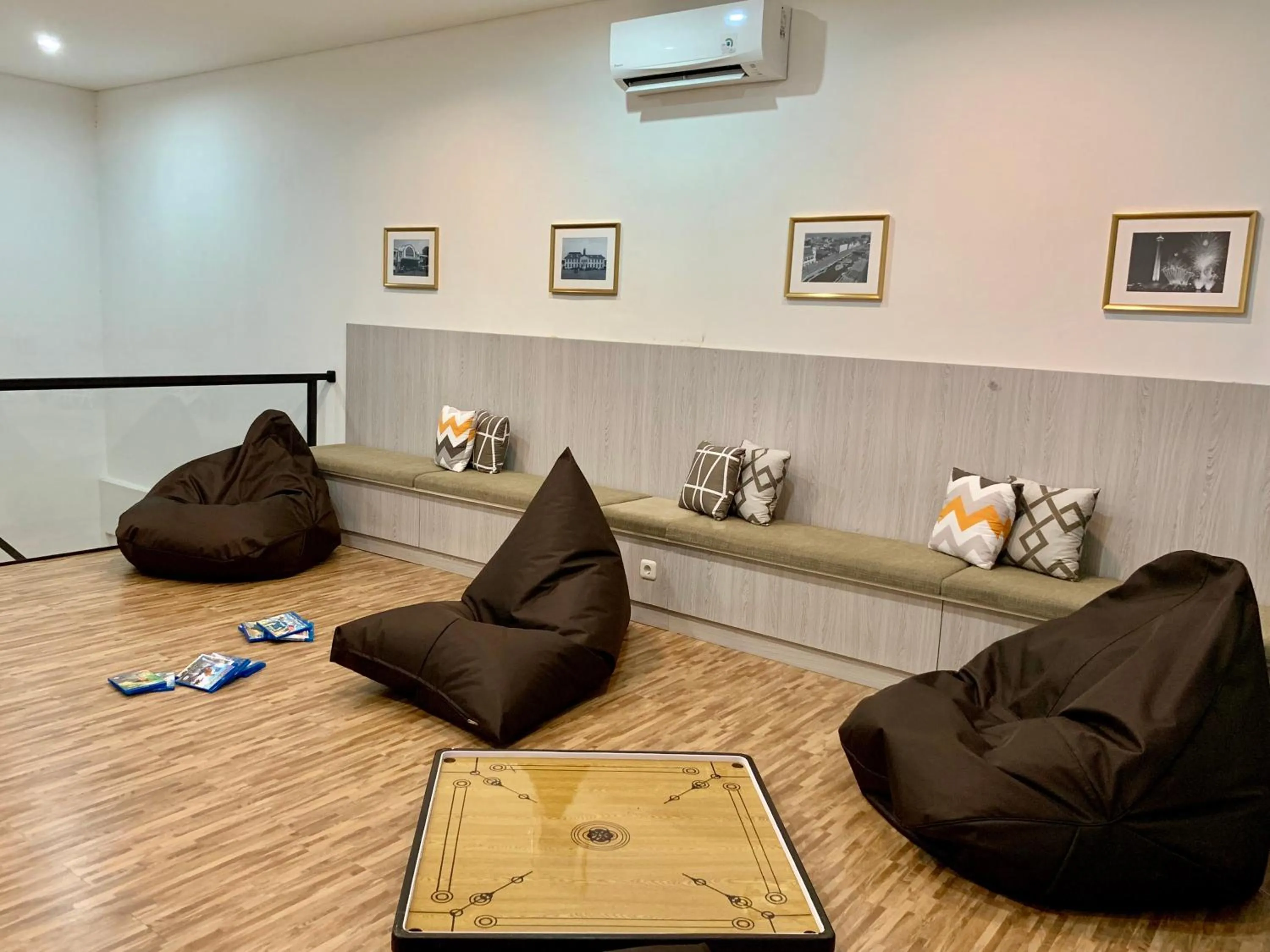 Living room in Stay Inn Hostel Jakarta