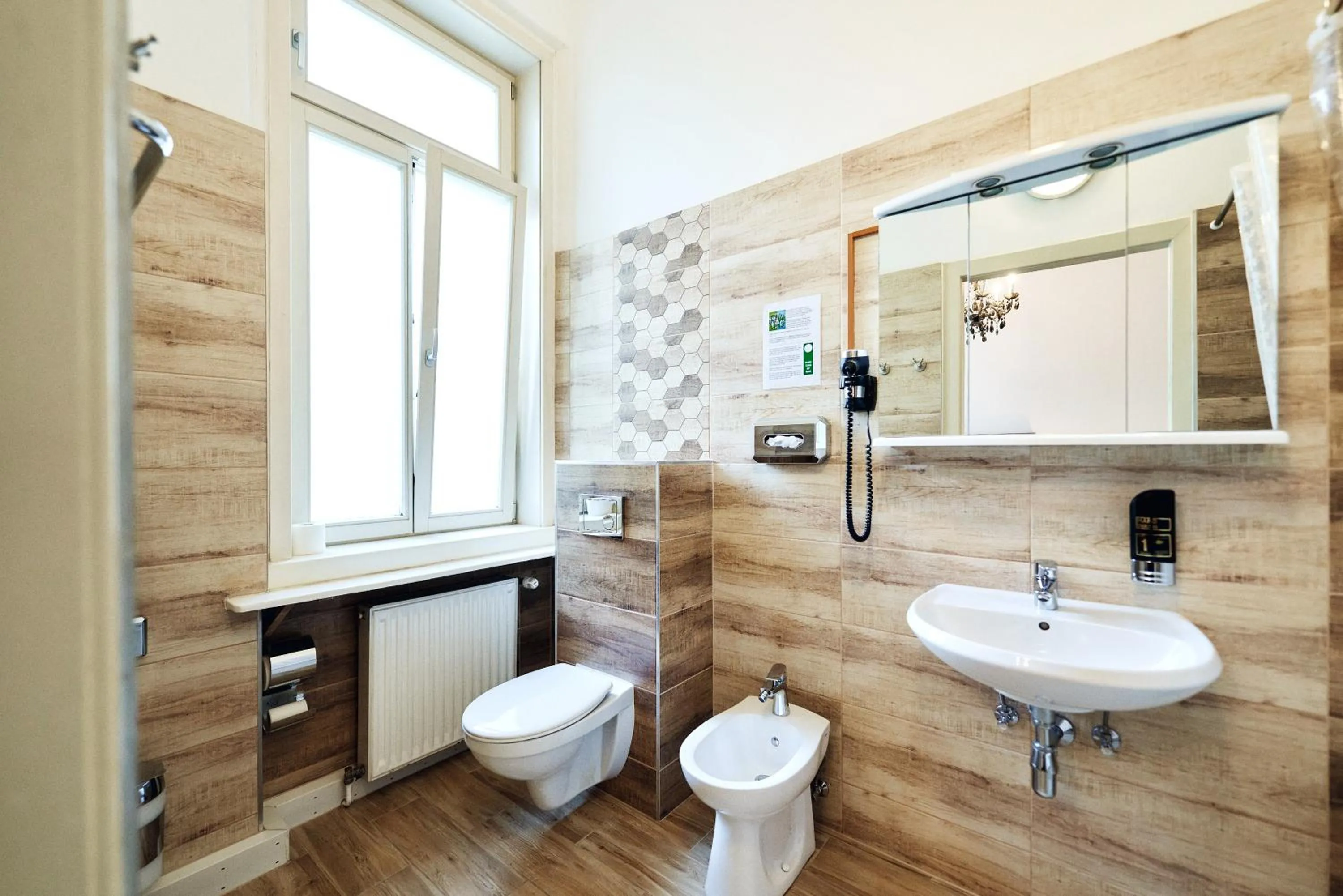 Bathroom in Hotel Pension Baron am Schottentor