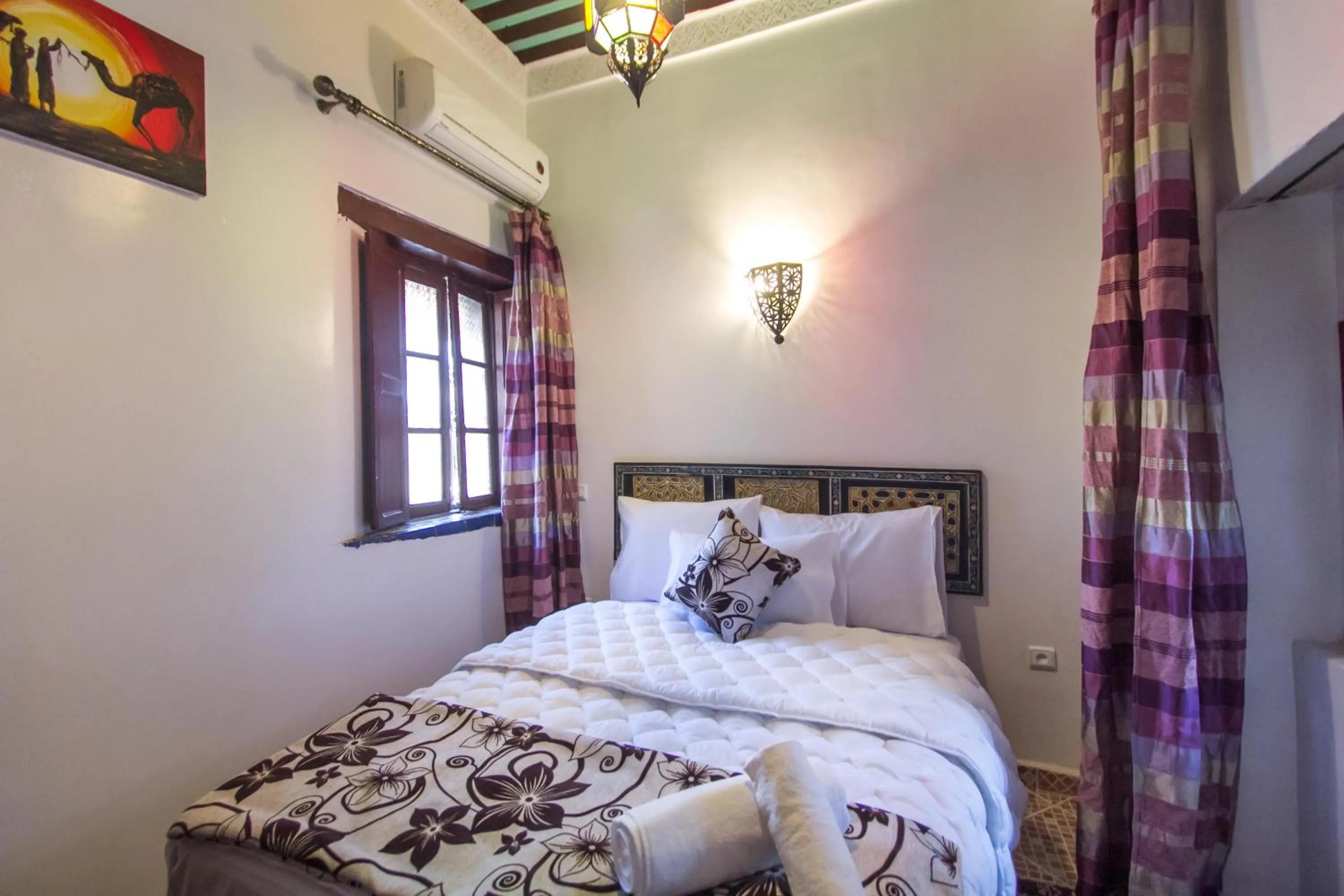 Bed in Dar Meknes Tresor