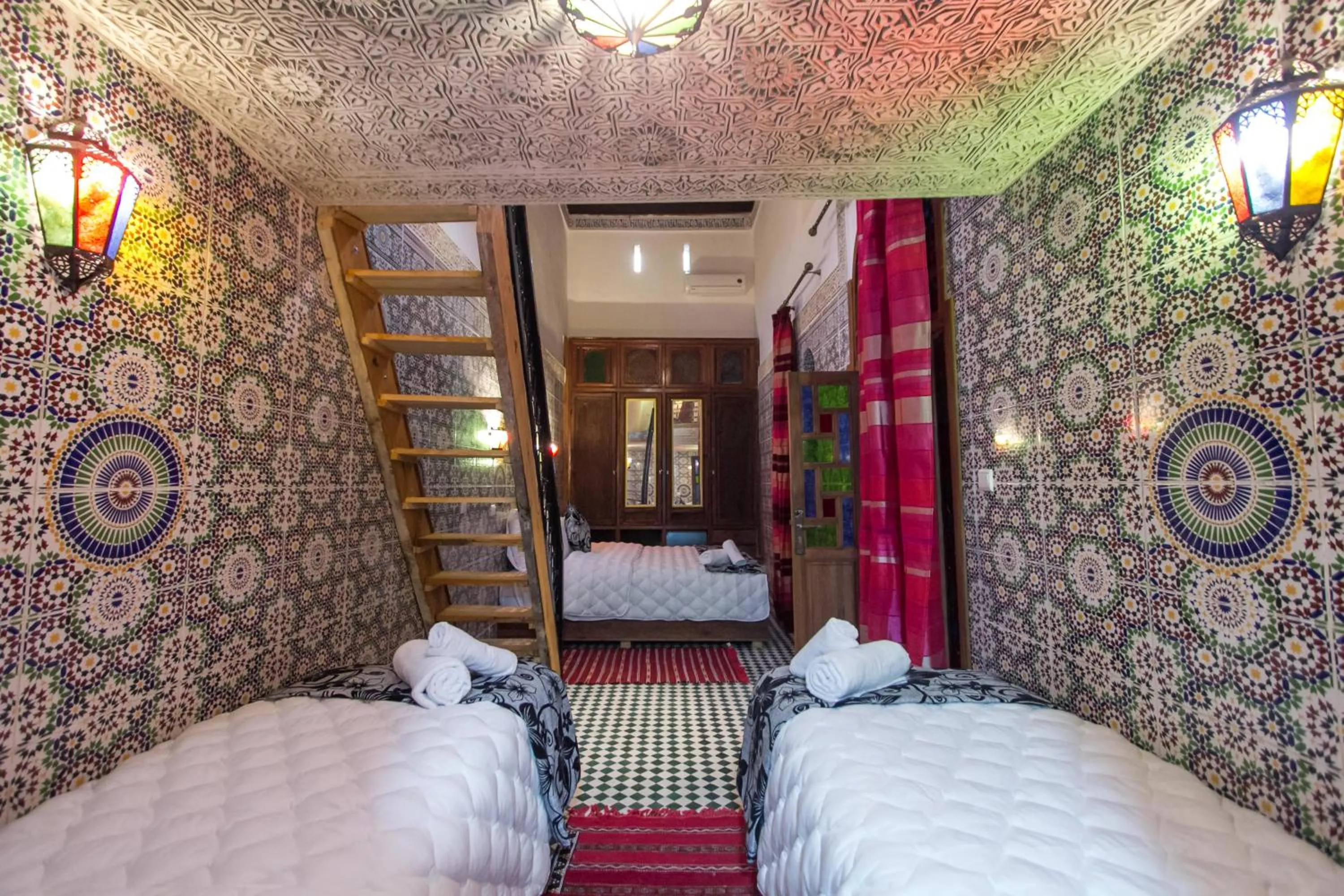 Bed in Dar Meknes Tresor
