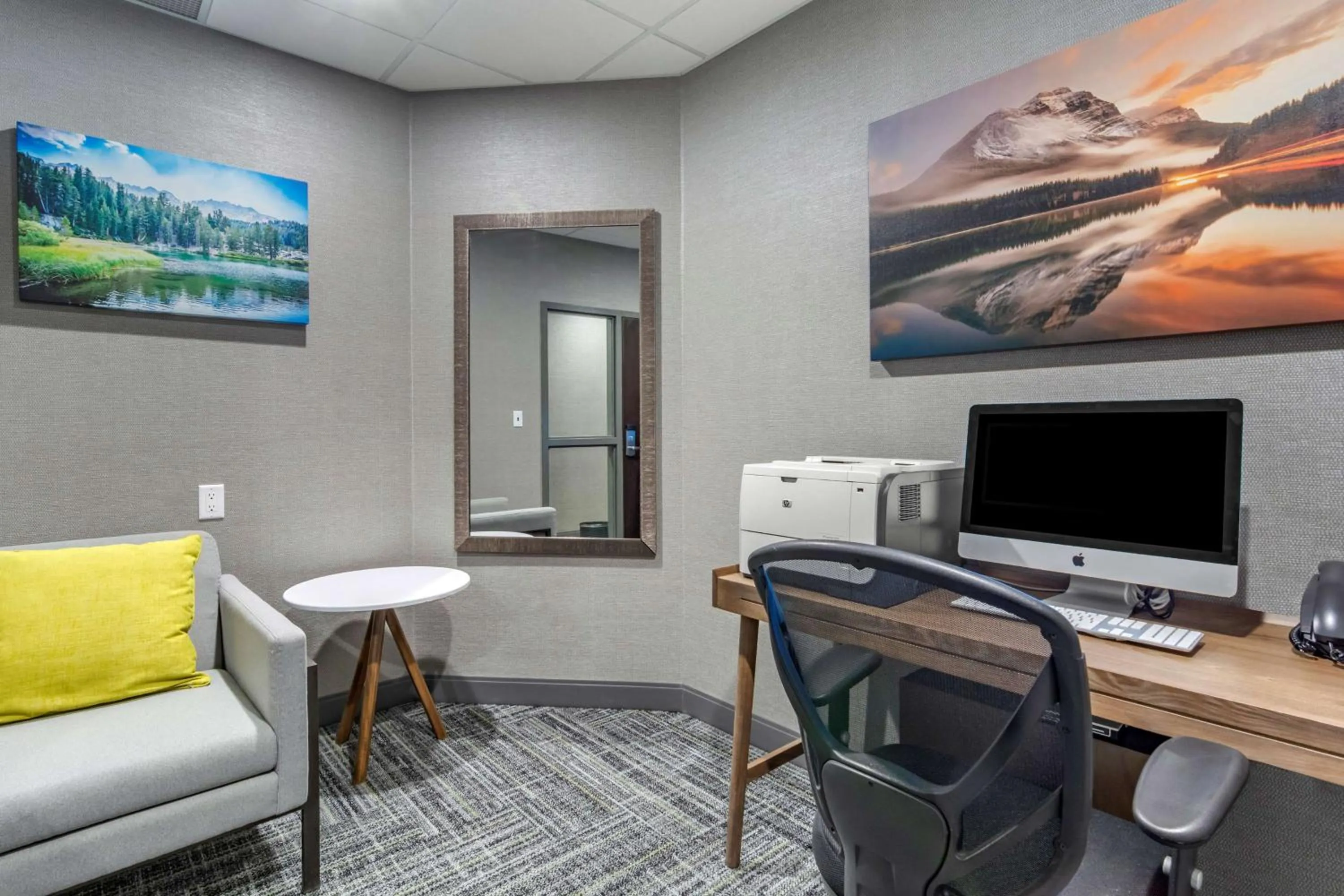 Business facilities in Hampton Inn & Suites Edmonton/West