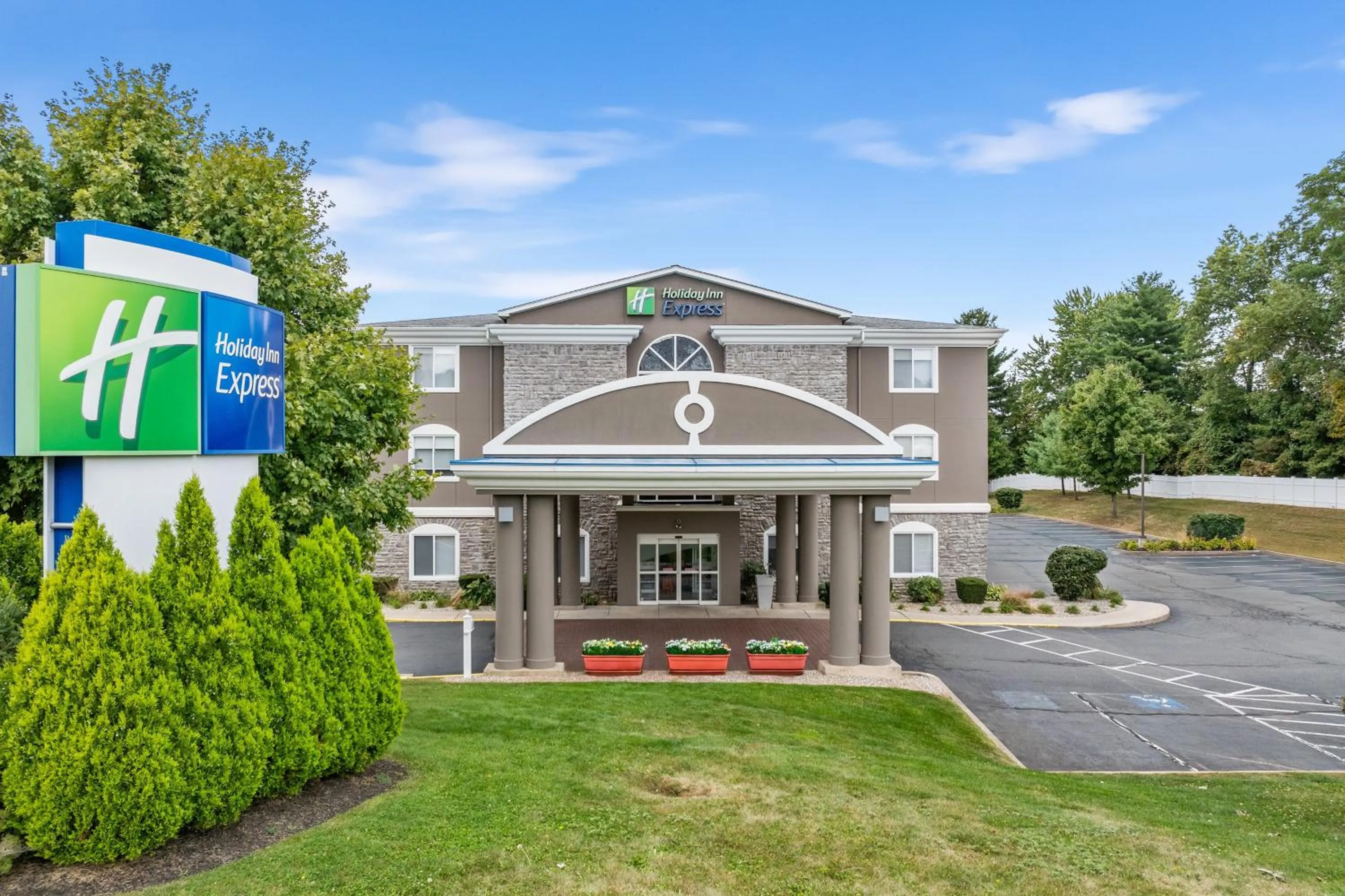 Property building in Holiday Inn Express Hartford-Newington by IHG