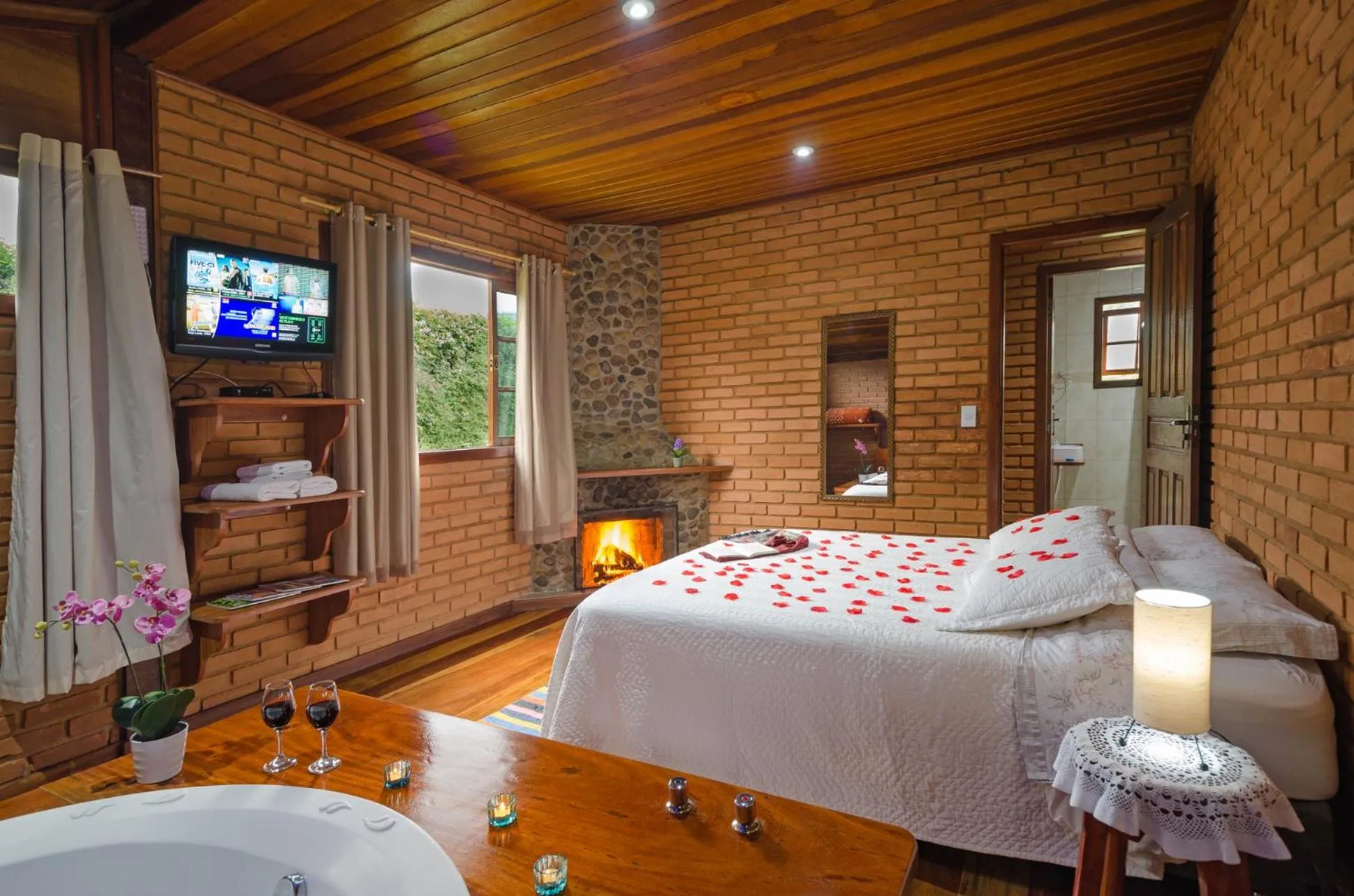 Bedroom, Bed in Pousada Vista Bonita