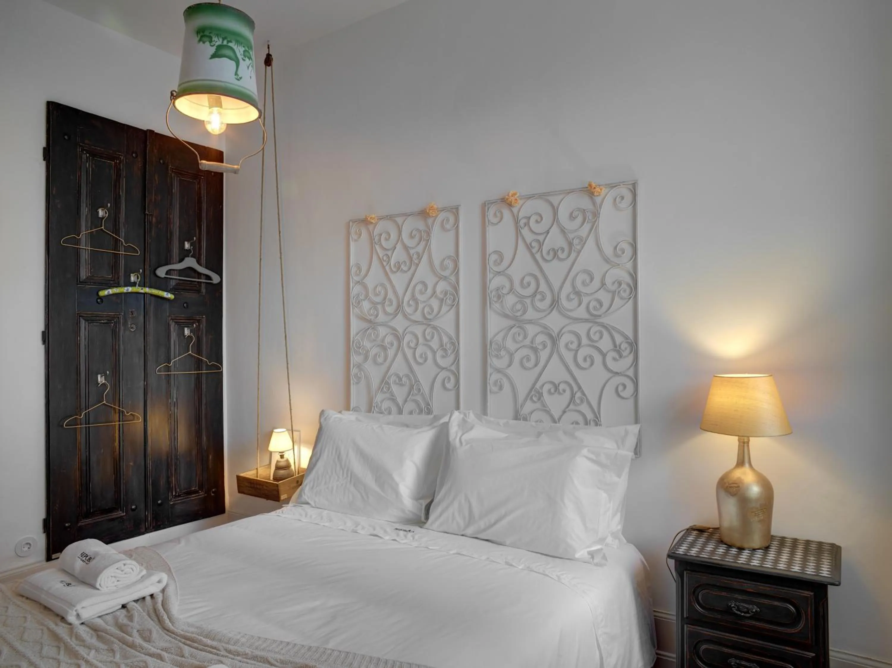 Bedroom, Bed in República Guest House