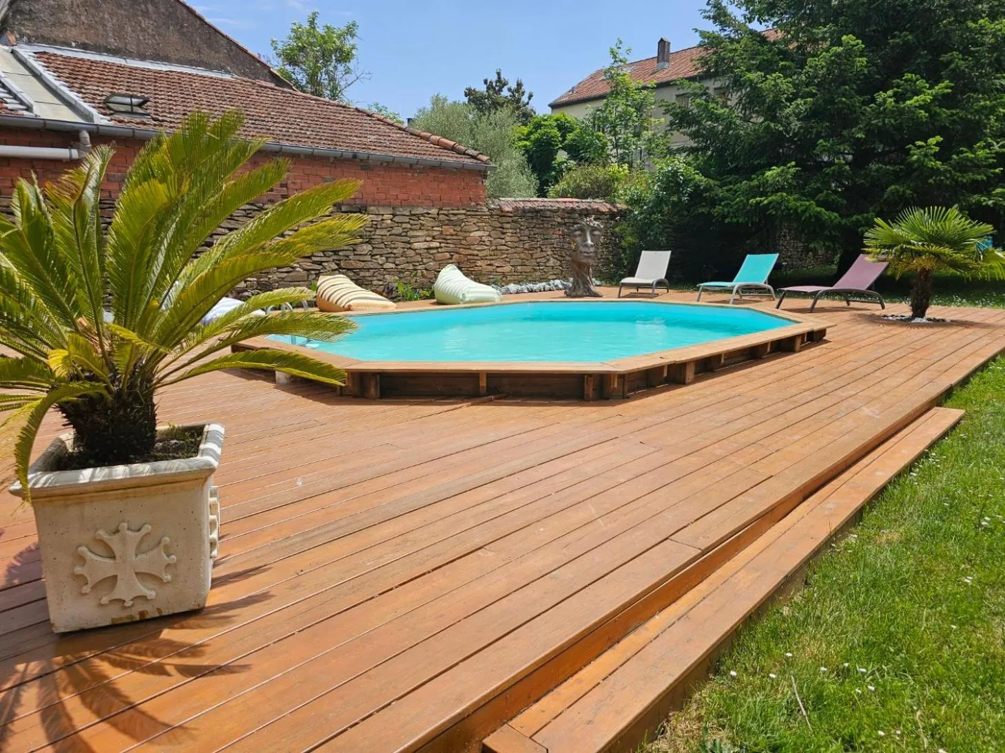 Swimming pool in Bastide du Thoré