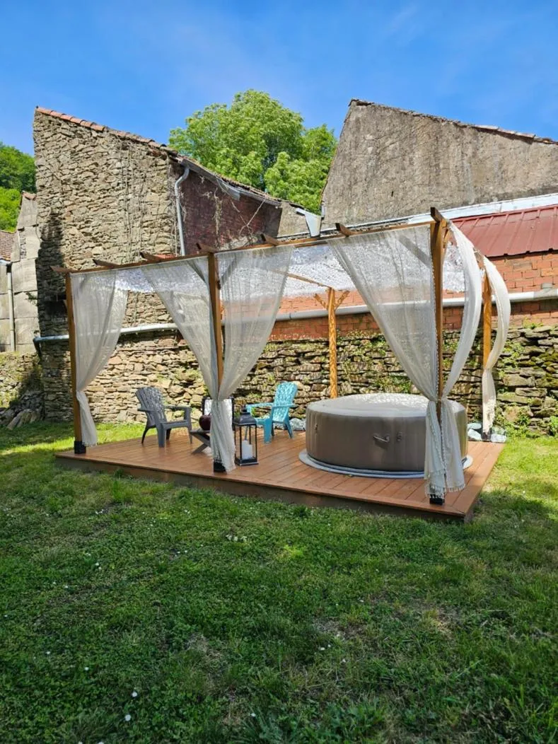 Hot Tub in Bastide du Thoré