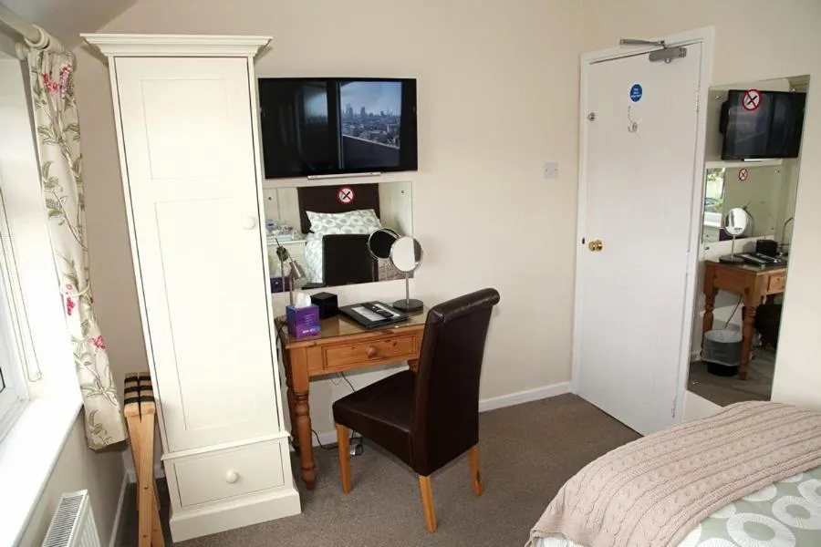 Bed in The Hinton Guest House