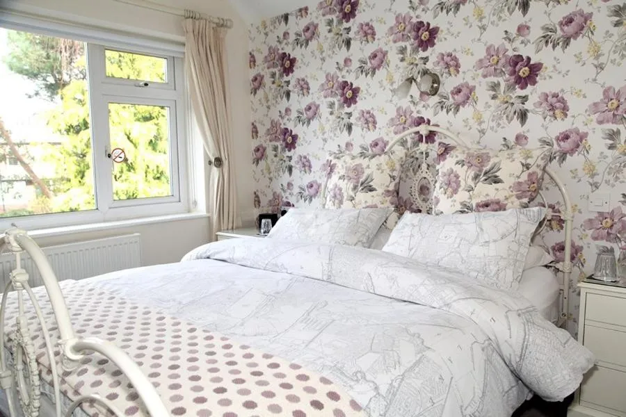 Bed in The Hinton Guest House