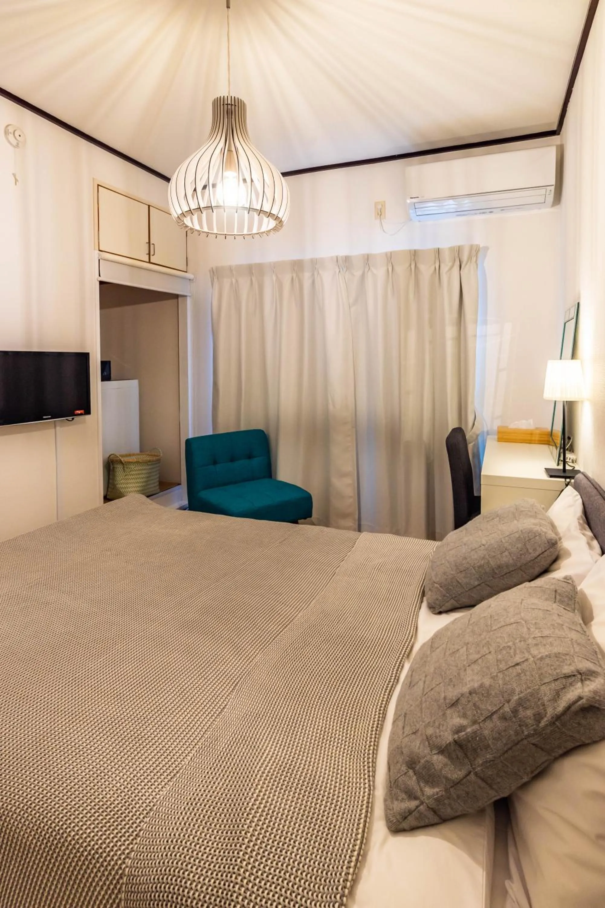 Bedroom, Bed in Tino Anastasia