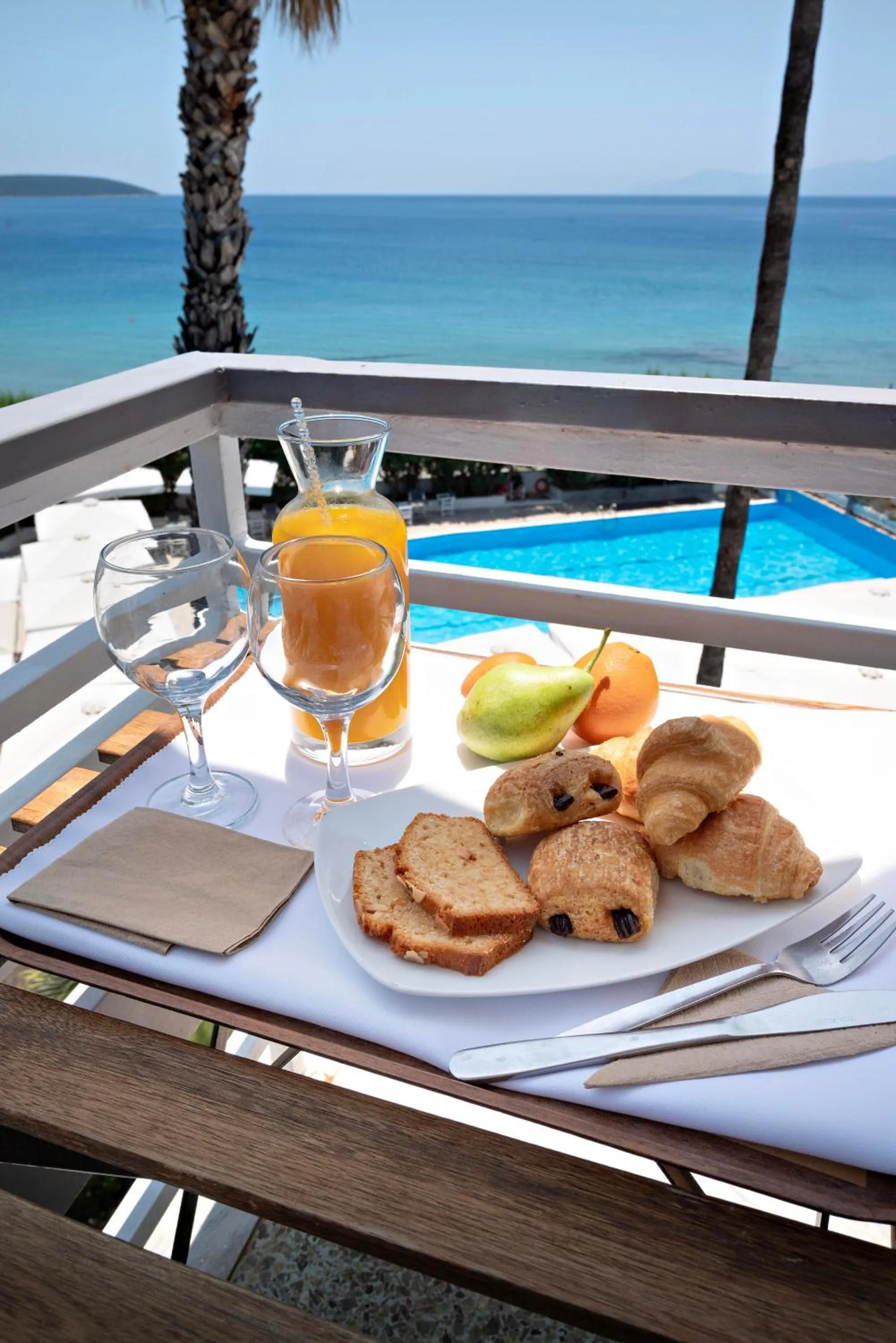 Balcony/Terrace in The Grove Seaside Hotel