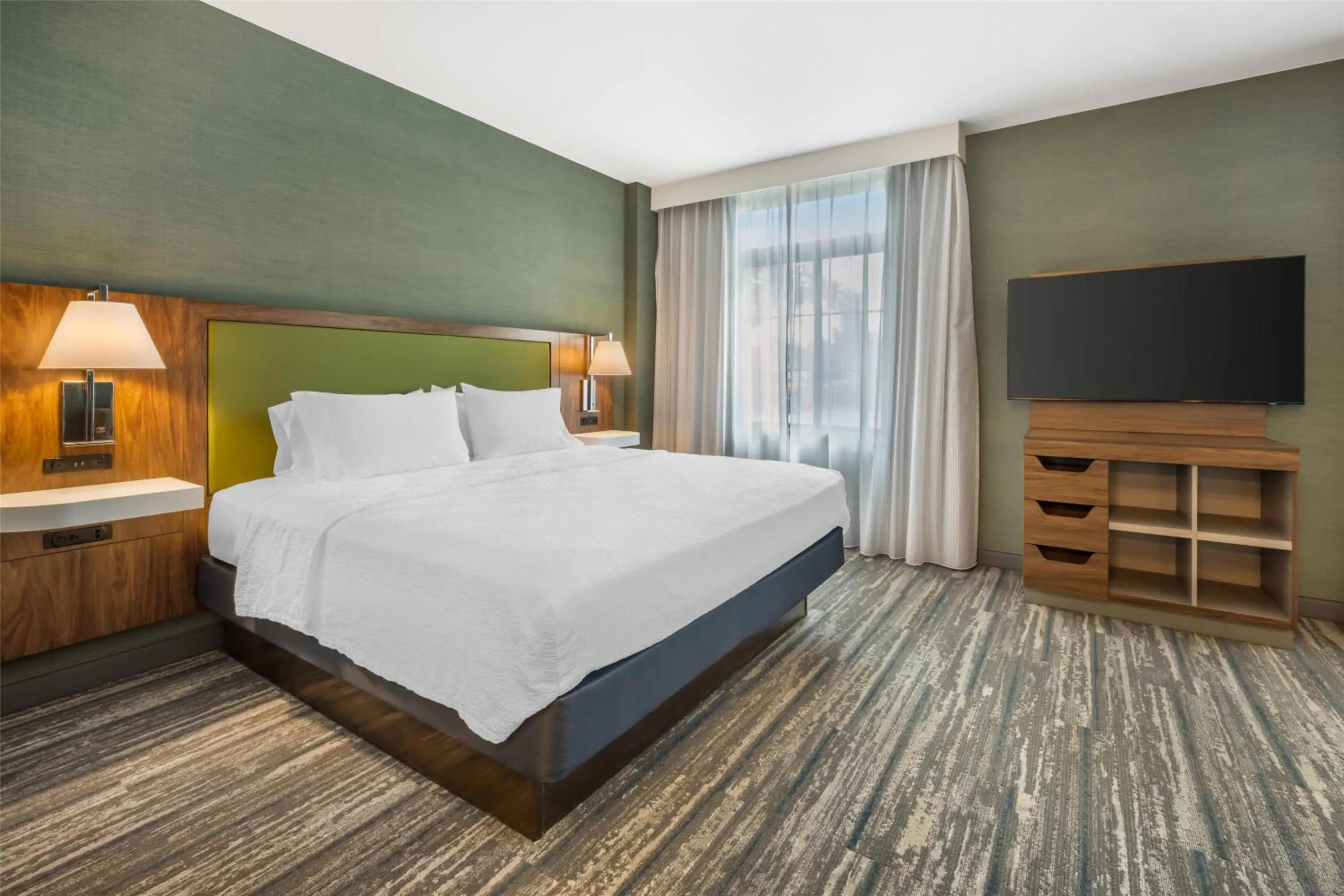 Bed in Hampton Inn and Suites Coeur d'Alene